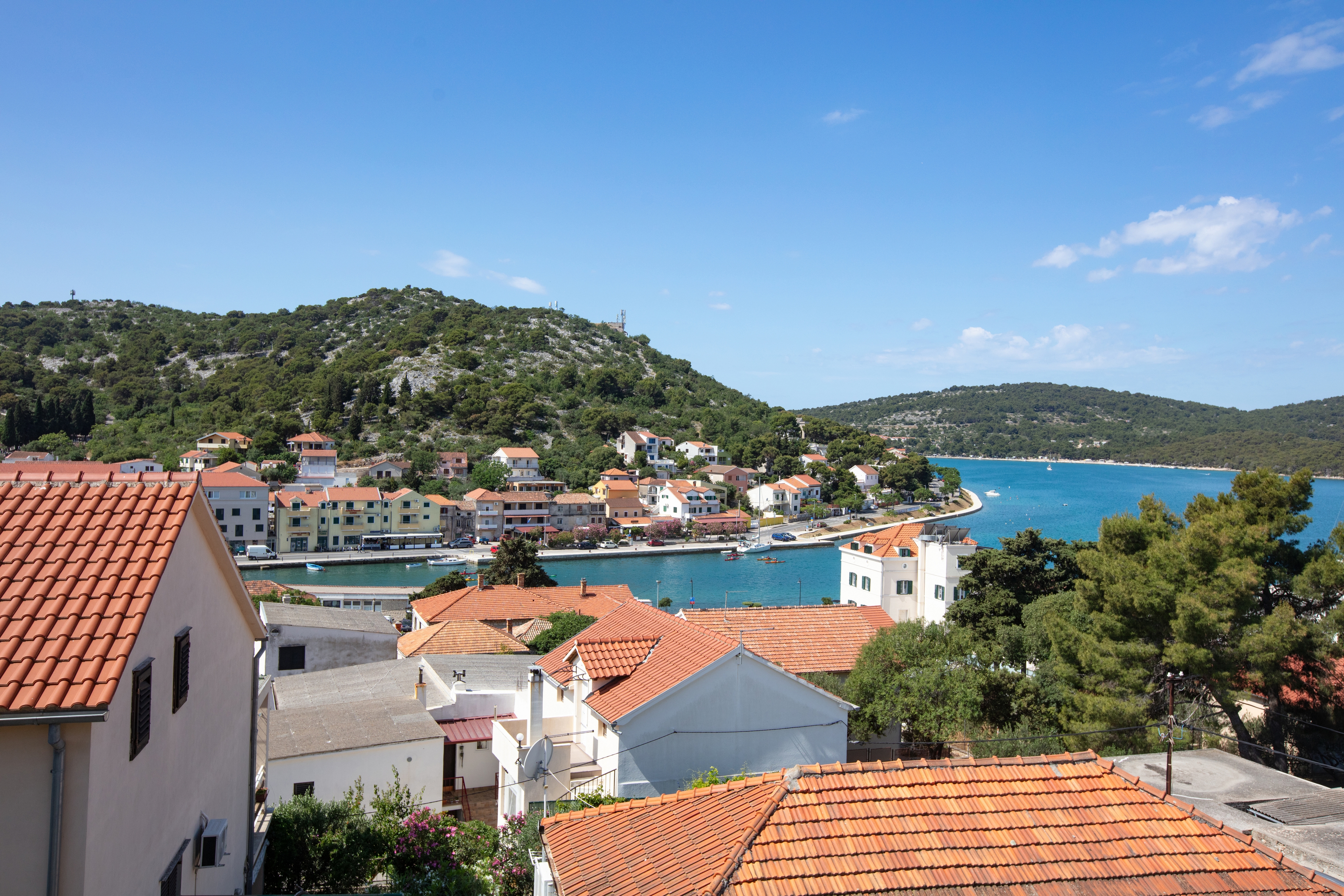 One bedroom apartment with balcony and sea view Tisno (Murter) (A-4295-d) One bedroom apartment with balcony and sea view Tisno (Murter) (A-4295-d)