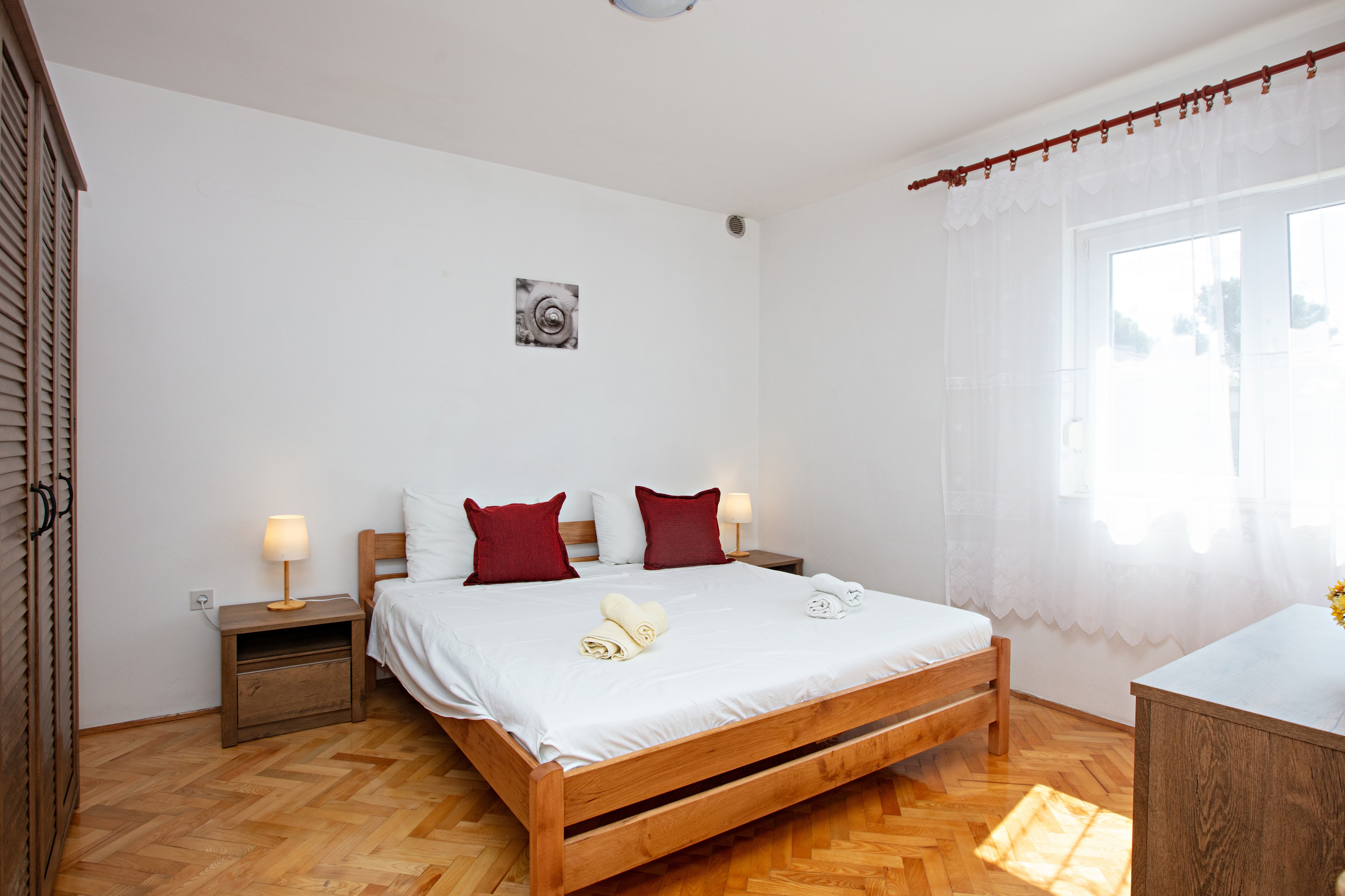 One bedroom apartment with balcony and sea view Tisno, Murter  A-d
