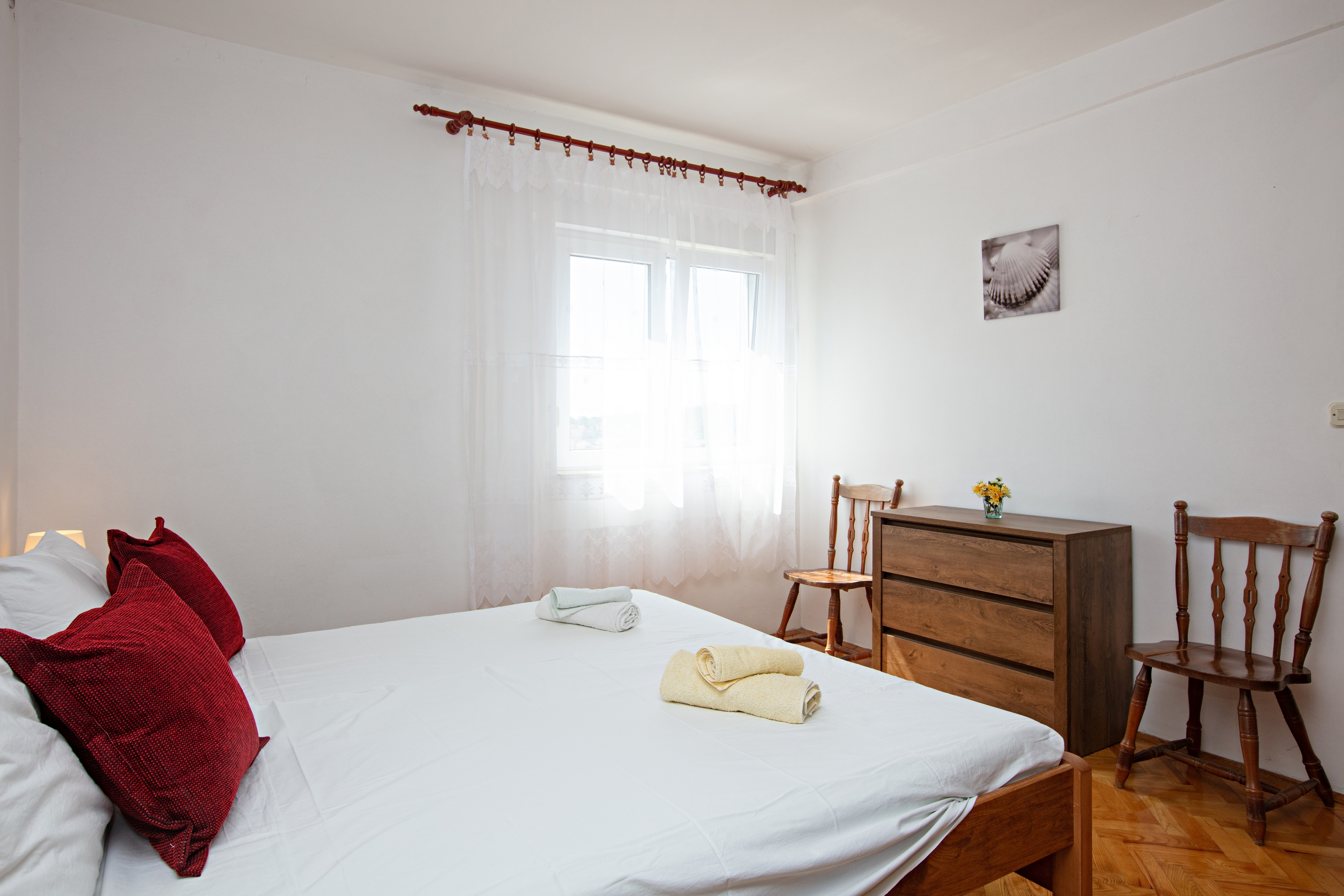 One bedroom apartment with balcony and sea view Tisno, Murter  A-d