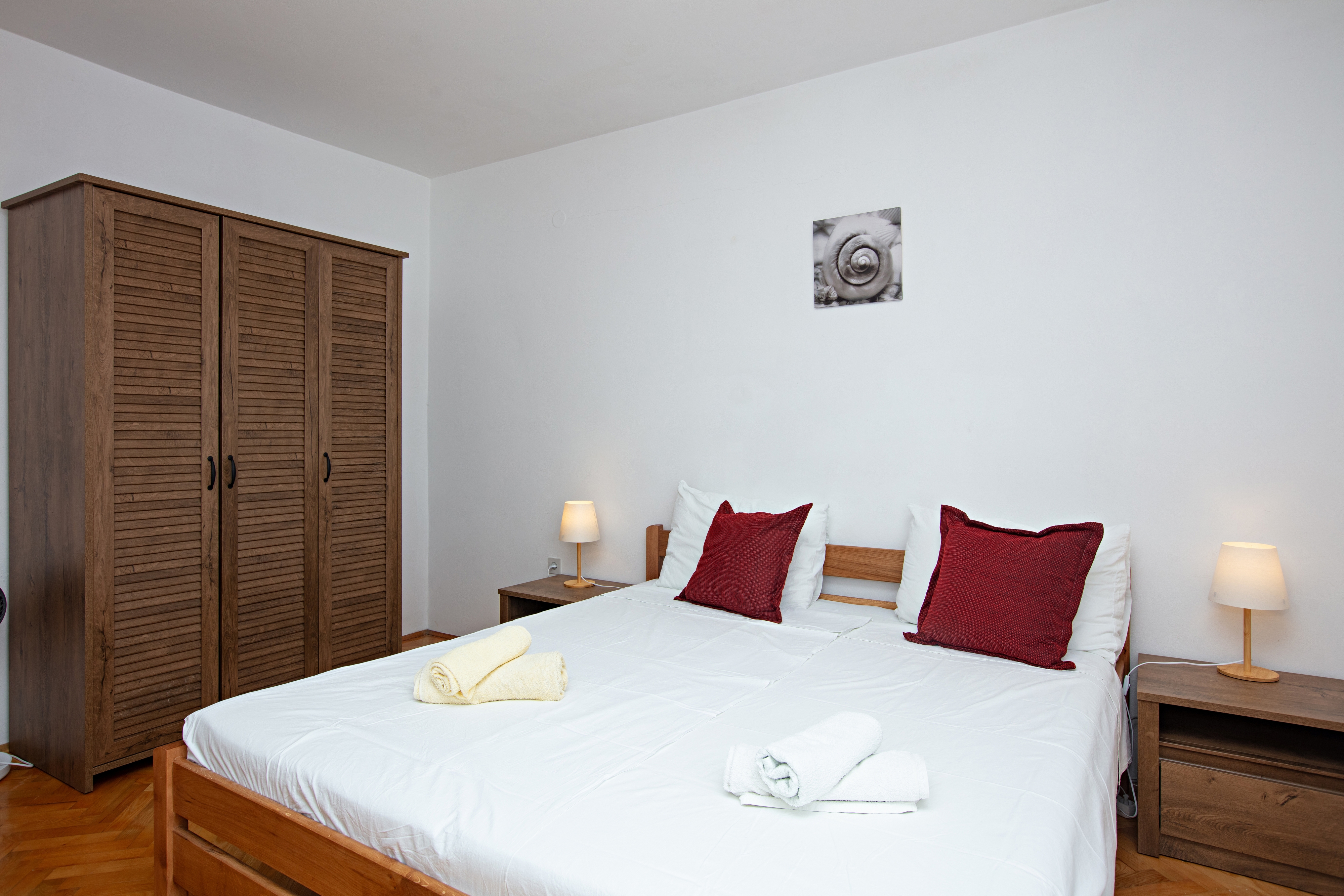 One bedroom apartment with balcony and sea view Tisno, Murter  A-d