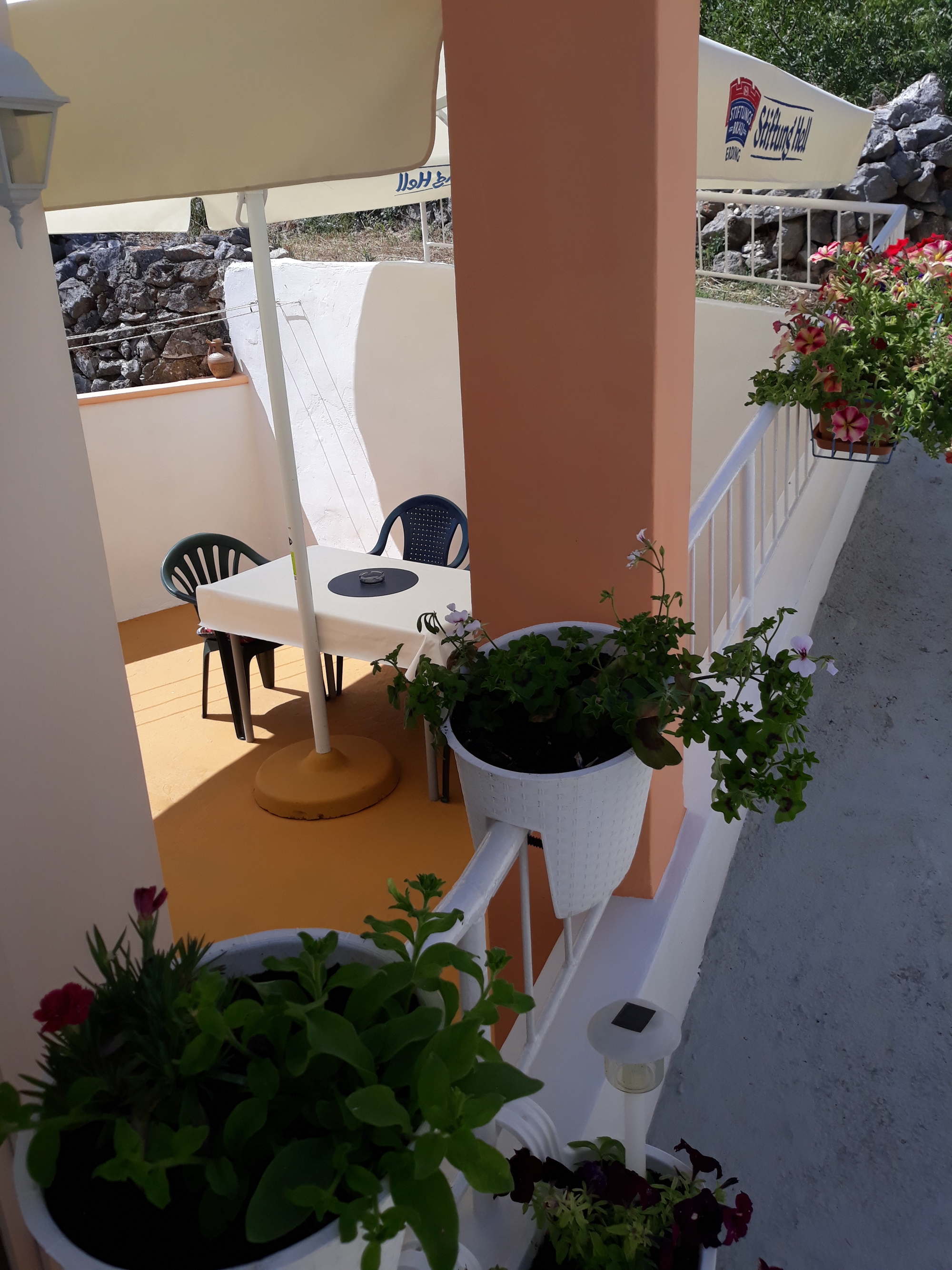 One bedroom apartment with terrace Tisno, Murter  A-a