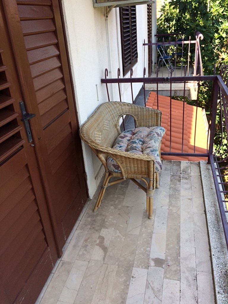 Three bedroom apartment with balcony and sea view Sveti Filip i Jakov, Biograd  A-a