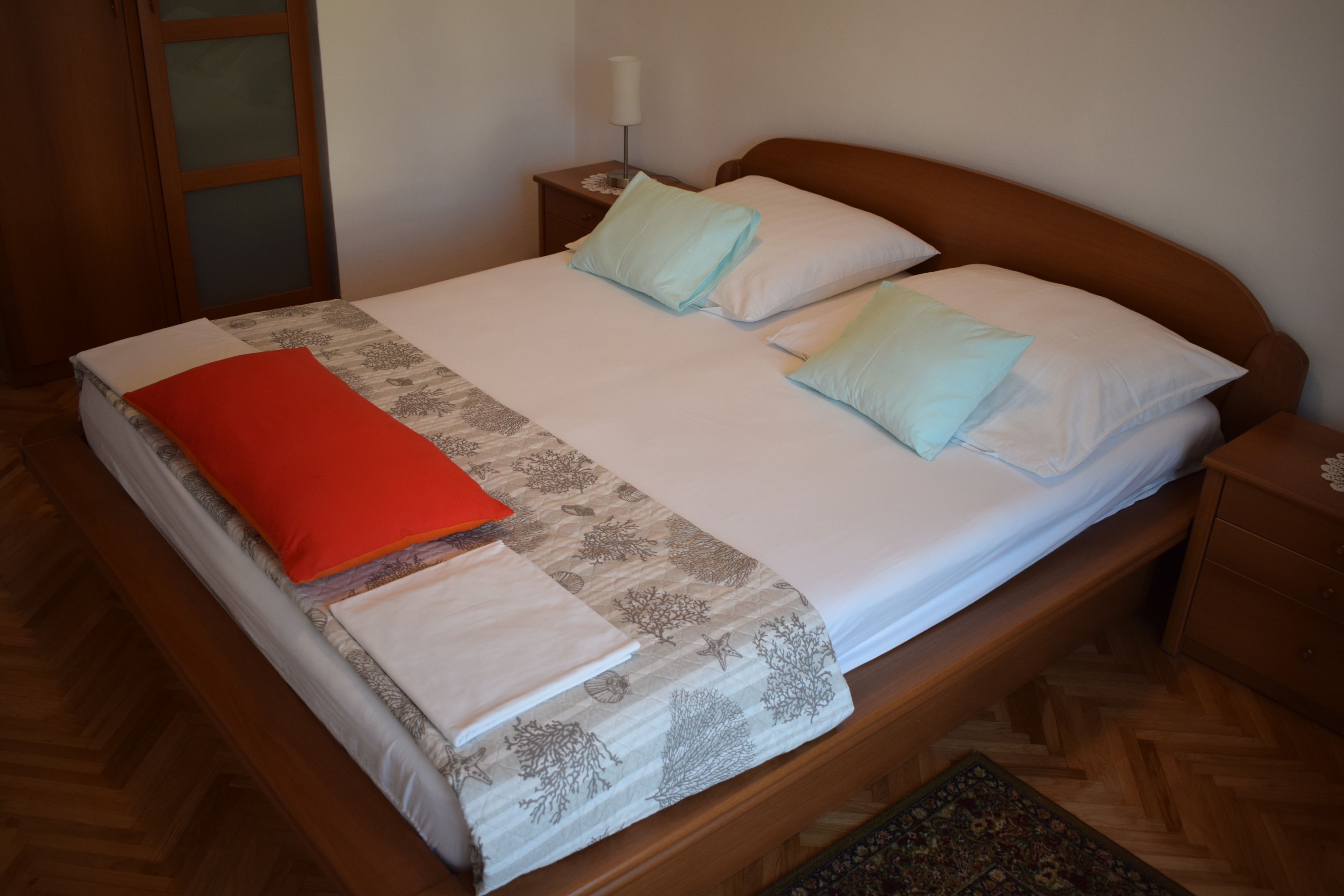 Three bedroom apartment with balcony and sea view Sveti Filip i Jakov, Biograd  A-a