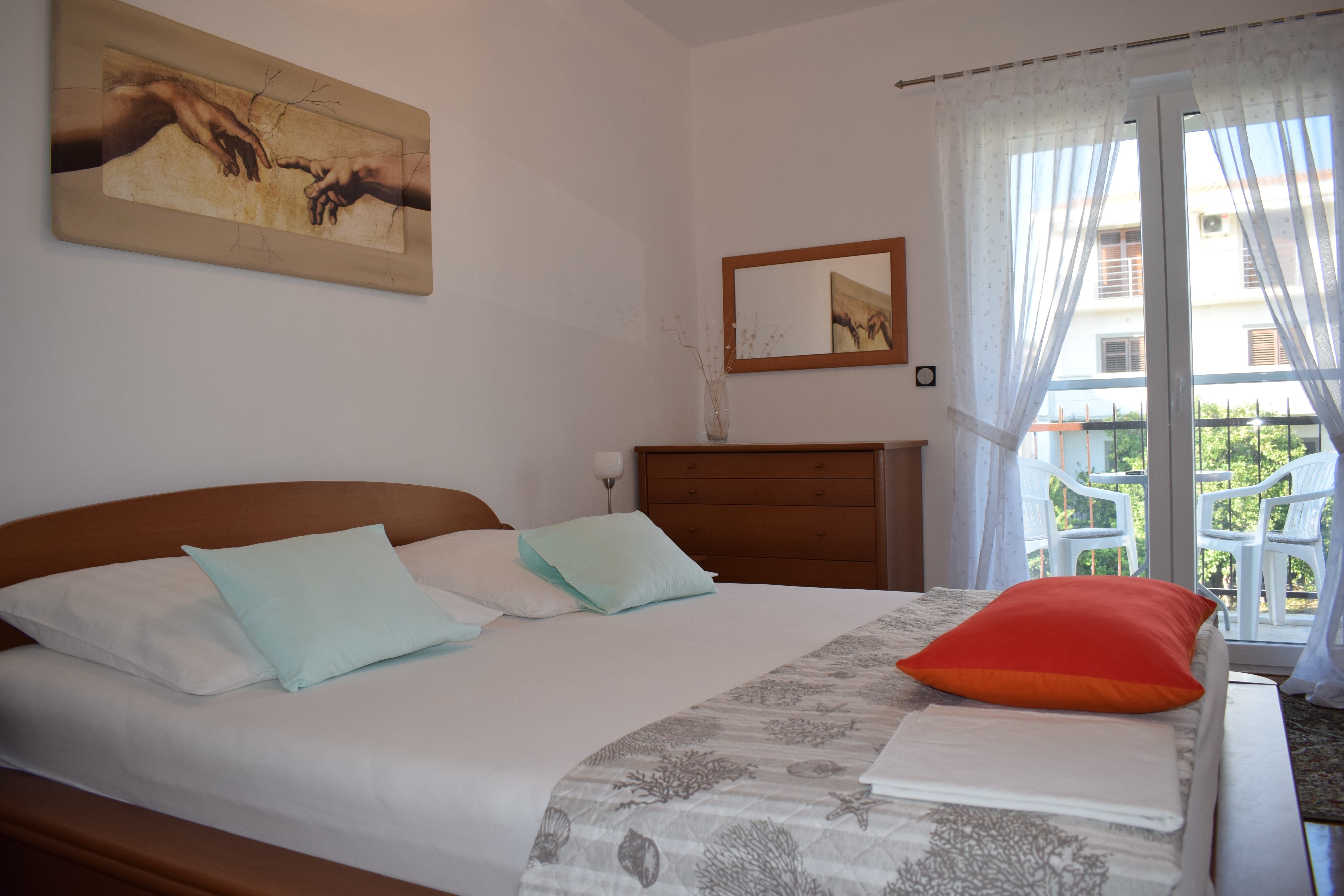 Three bedroom apartment with balcony and sea view Sveti Filip i Jakov, Biograd  A-a