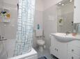 Bathroom Tkon, Bathroom in the apartment, (pet friendly) and WiFi.