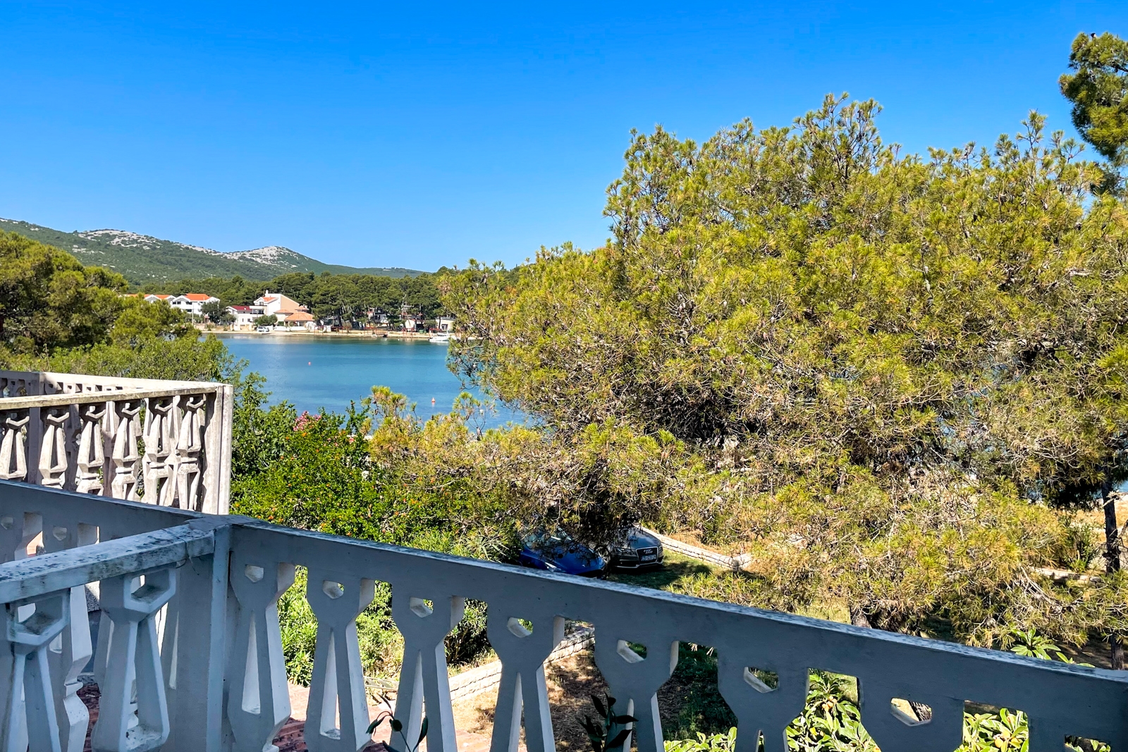 Room near beach Pašman  S-f