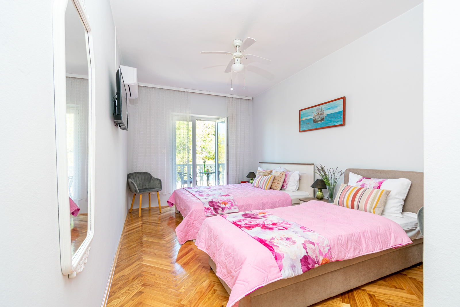 Room near beach Pašman (S-4309-g) Room near beach Pašman (S-4309-g)