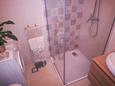 Ванная комната Grebaštica, Ванная комната в размещении типа apartment, WiFi.