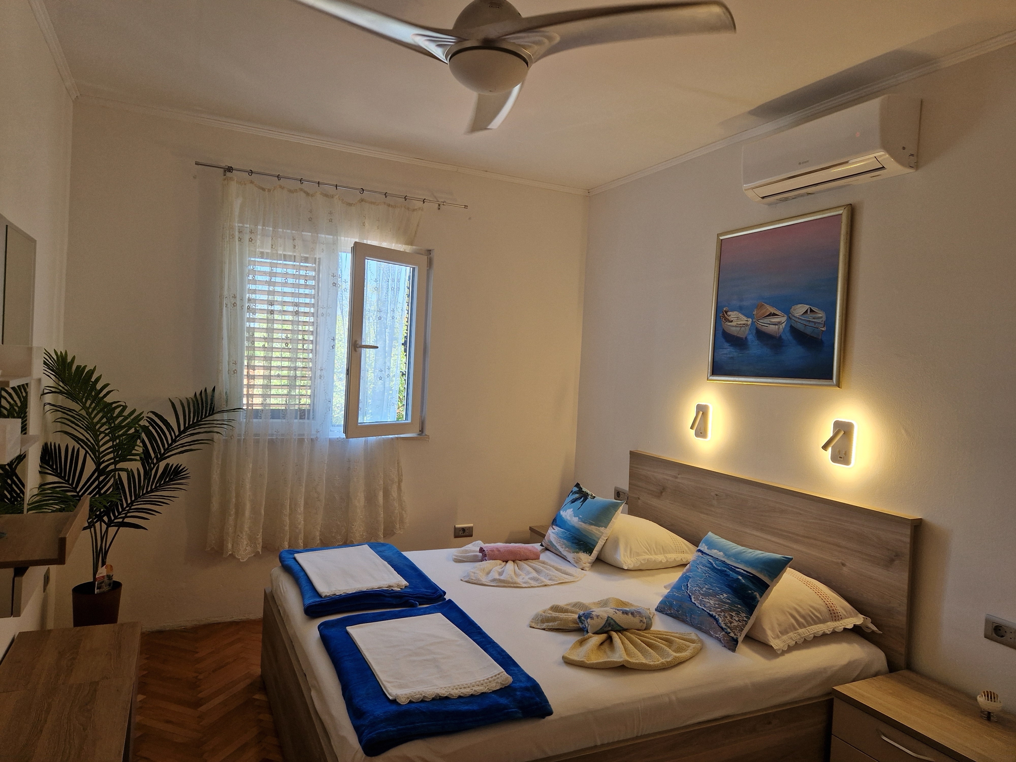 Two bedroom apartment with terrace Rogoznica (A-4313-a)