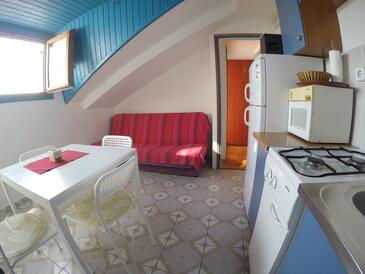 Biograd na Moru, Столовая в размещении типа apartment, доступный кондиционер и WiFi.