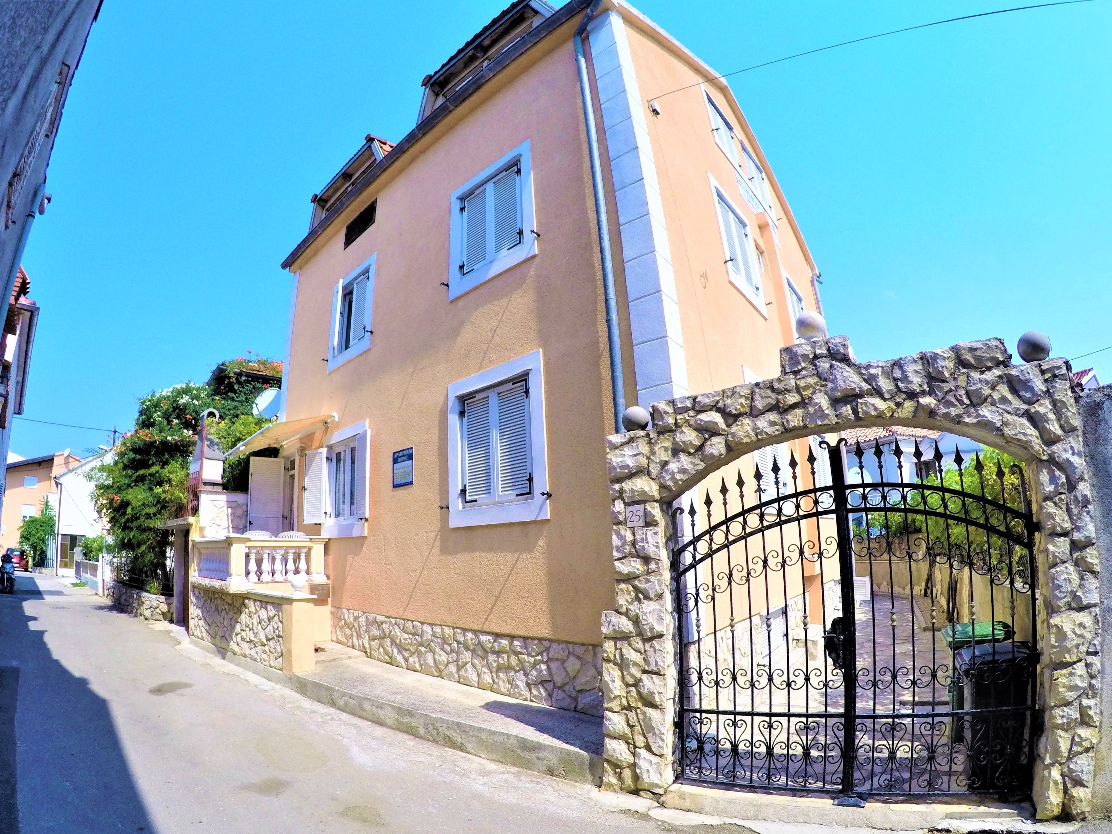 Top Biograd Biograd na Moru Top Biograd Biograd na Moru