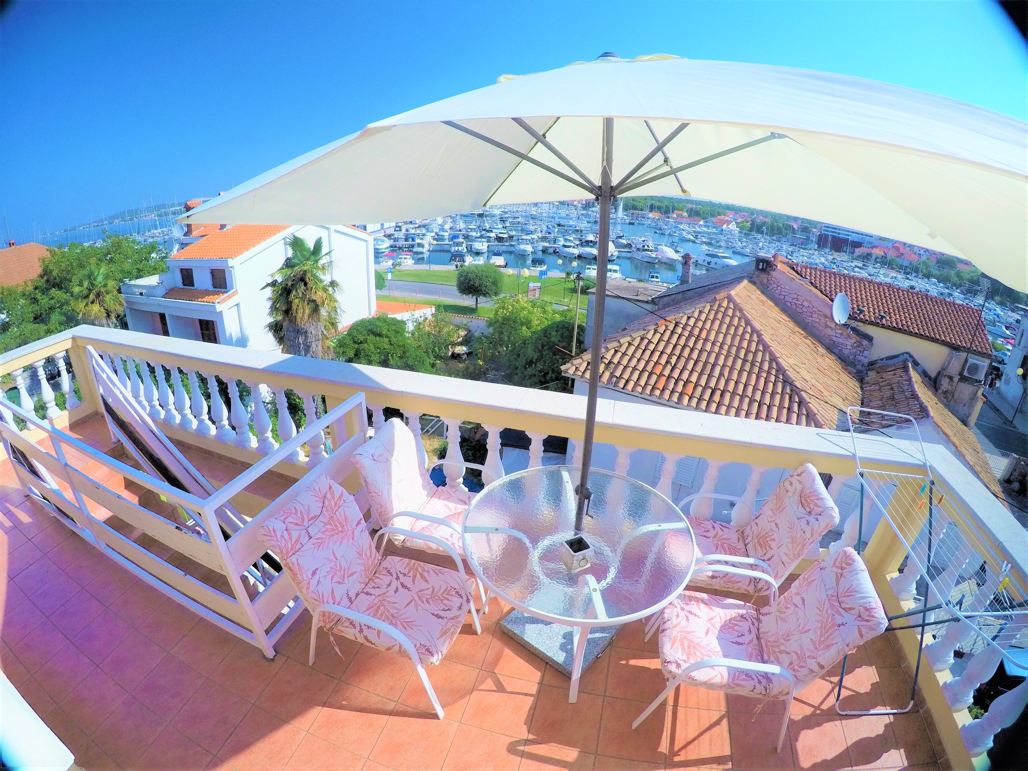 Jednosobni apartman s balkonom i pogledom na more Biograd na Moru, Biograd  A-a