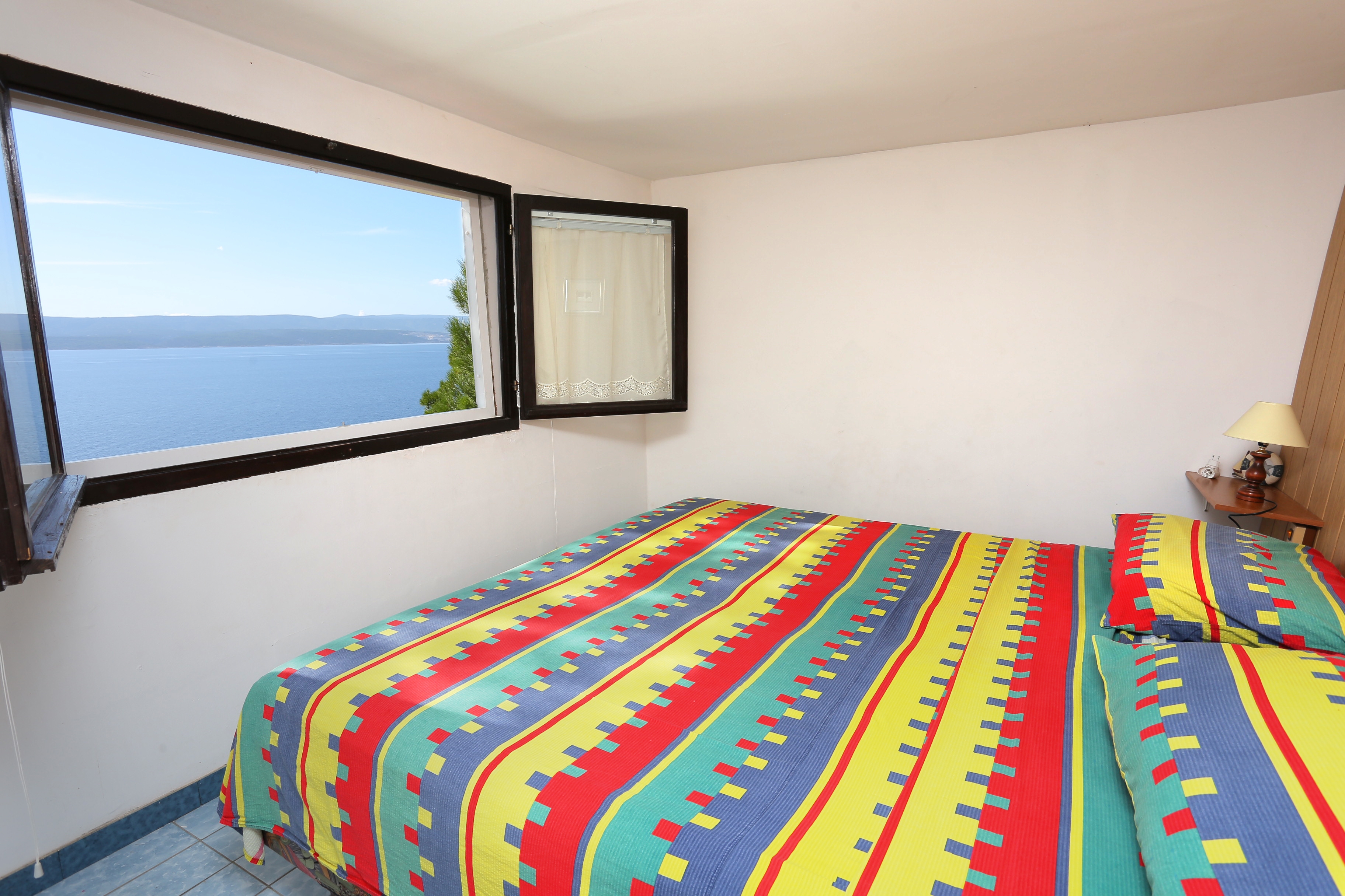 One bedroom house with terrace and sea view Marušići, Omiš  K