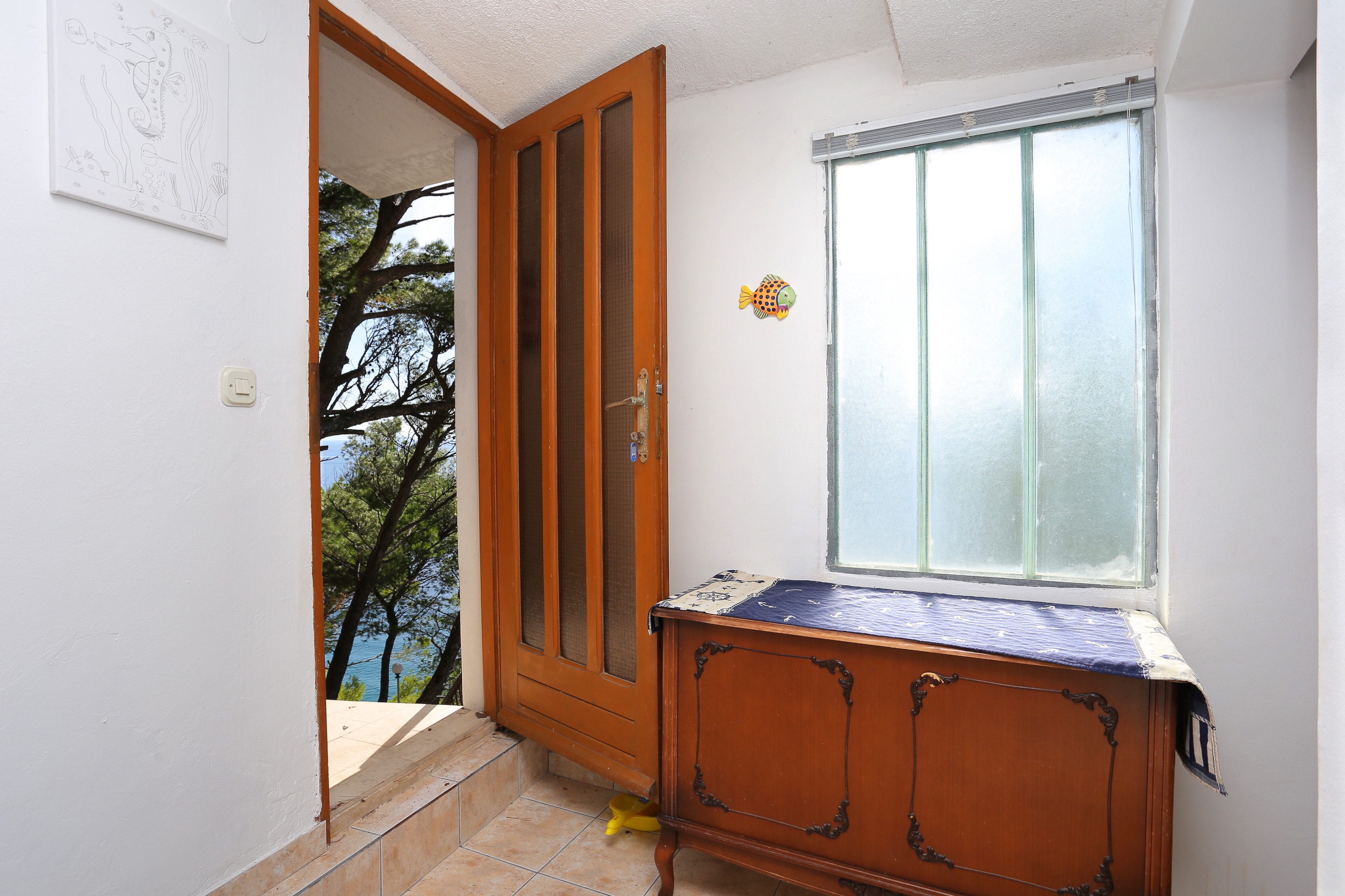 One bedroom house with terrace and sea view Marušići, Omiš  K