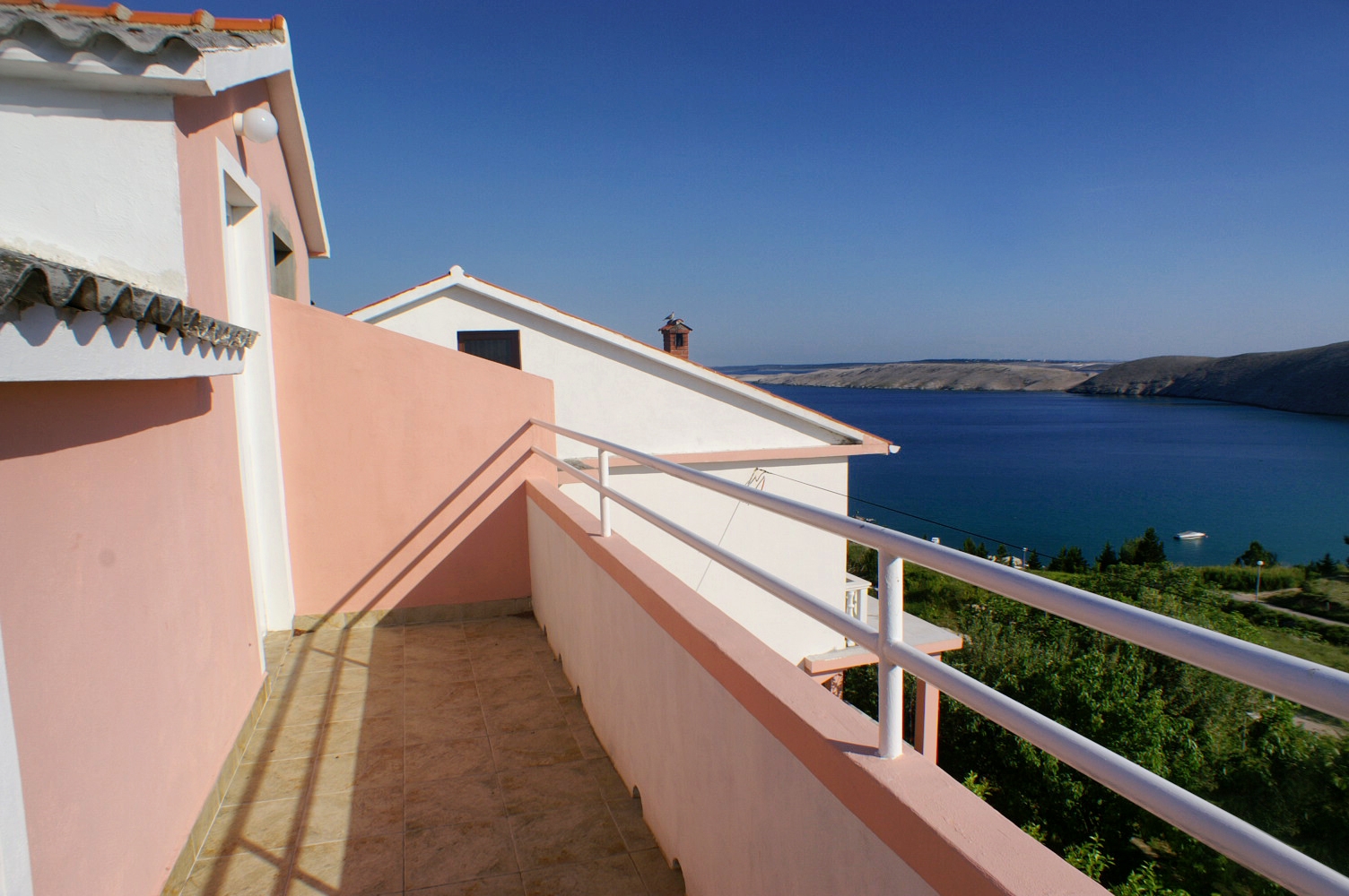 One bedroom apartment with terrace and sea view Vlašići, Pag  A-a