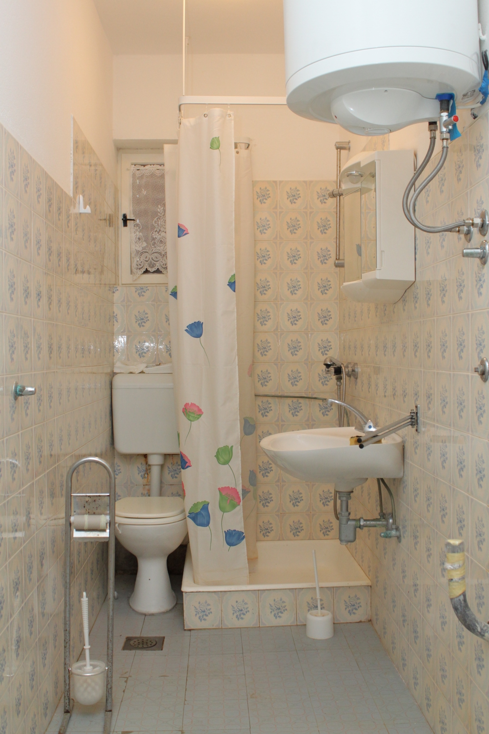Four bedroom apartment with terrace and sea view Vlašići, Pag  A-b
