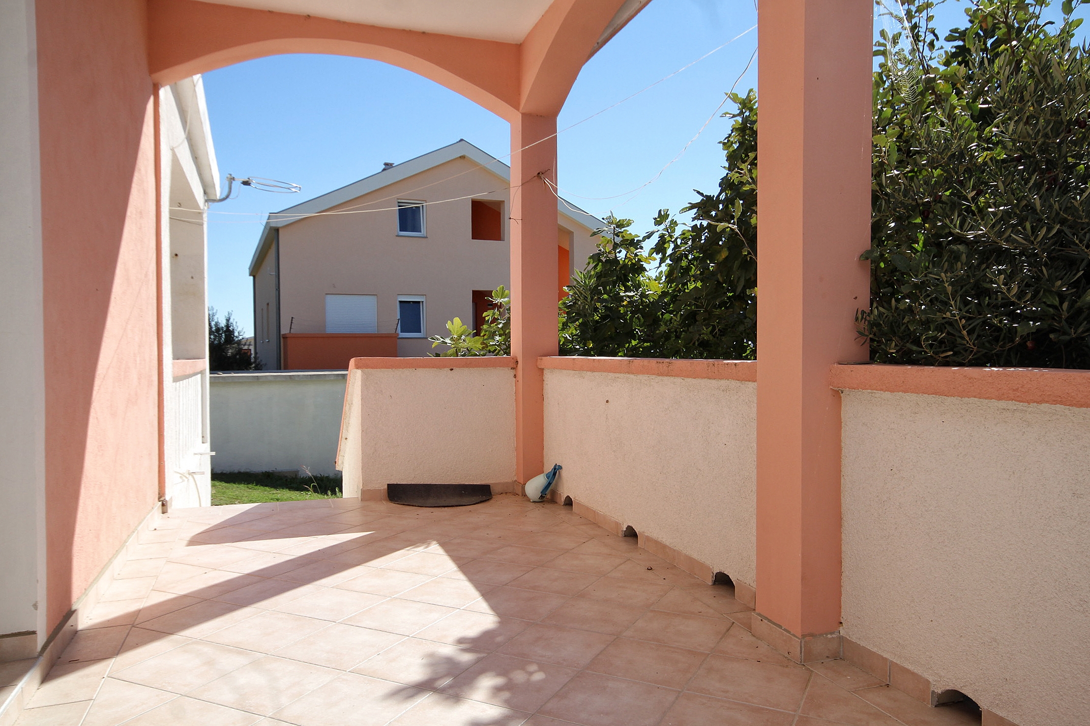 Three bedroom apartment with terrace and sea view Vlašići, Pag  A-c