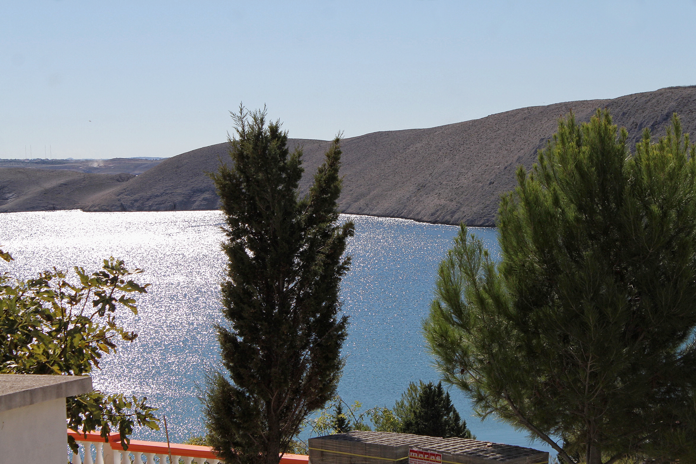 Three bedroom apartment with terrace and sea view Vlašići, Pag  A-c