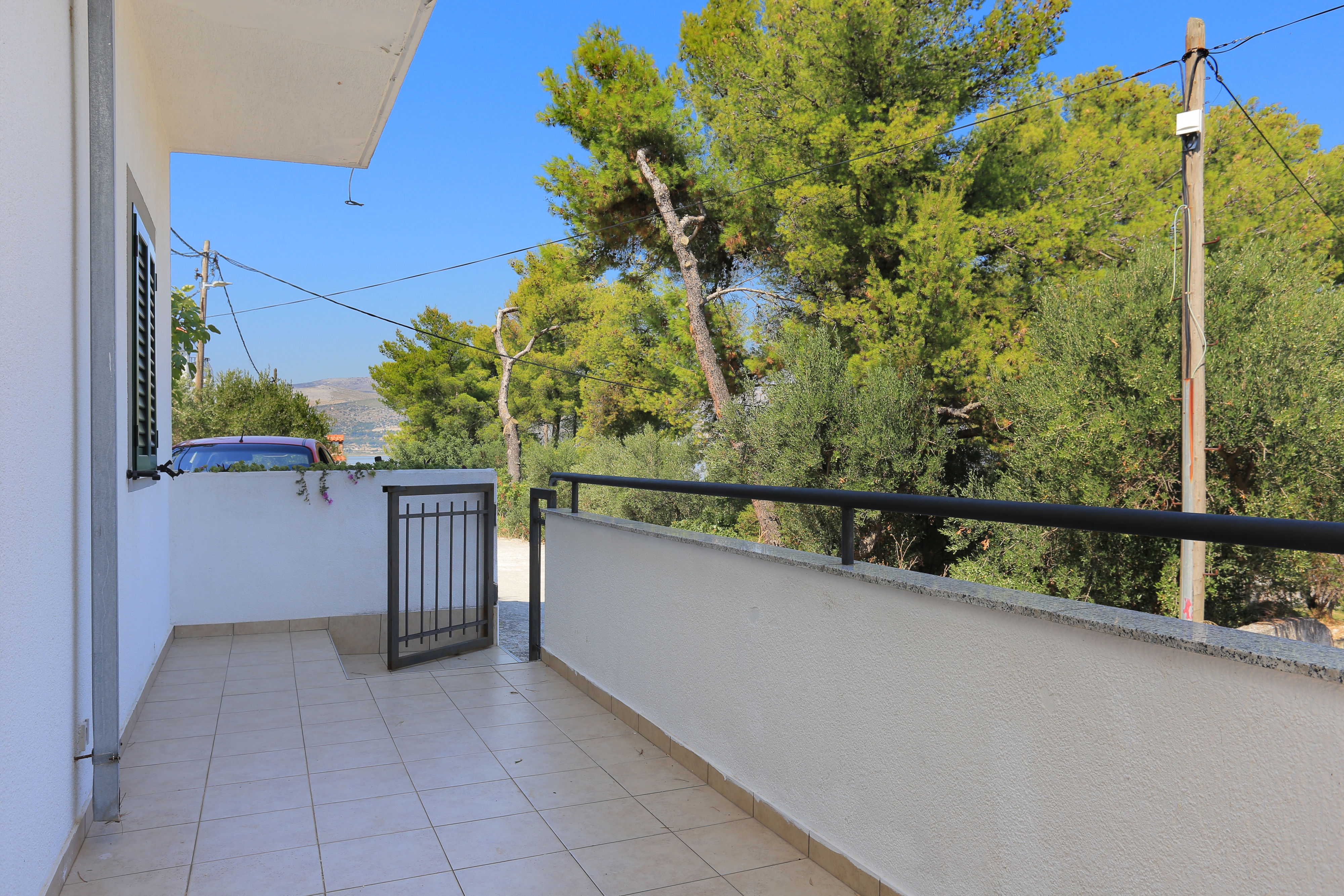 Two bedroom apartment with terrace Arbanija, Čiovo  A-b