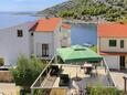 Ražanj, Terrasse dans l’hébergement en type studio-apartment, avec la vue sur la mer, animaux acceptés et WiFi.