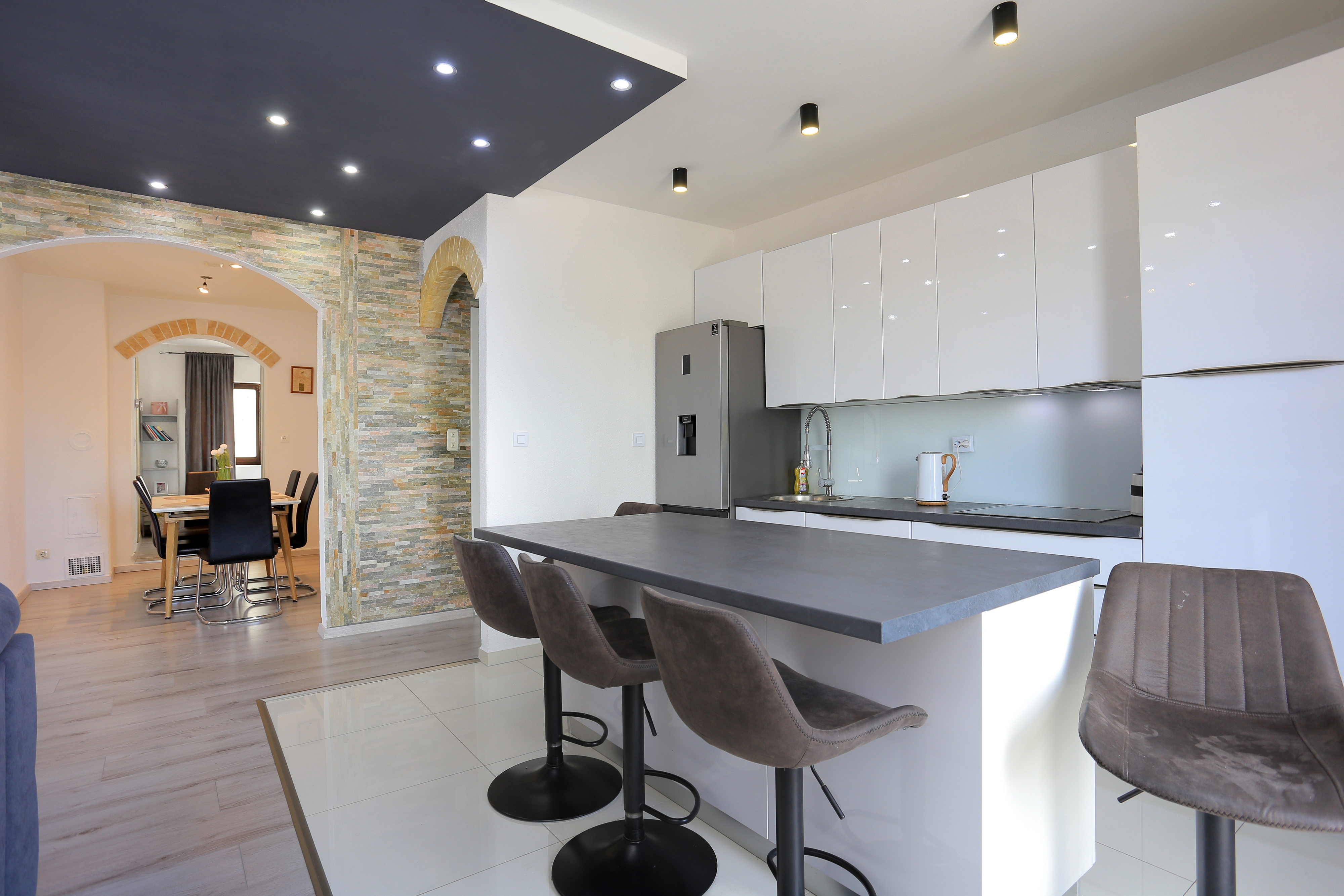 Two bedroom apartment with terrace and sea view Mastrinka, Čiovo (A-4324-a)