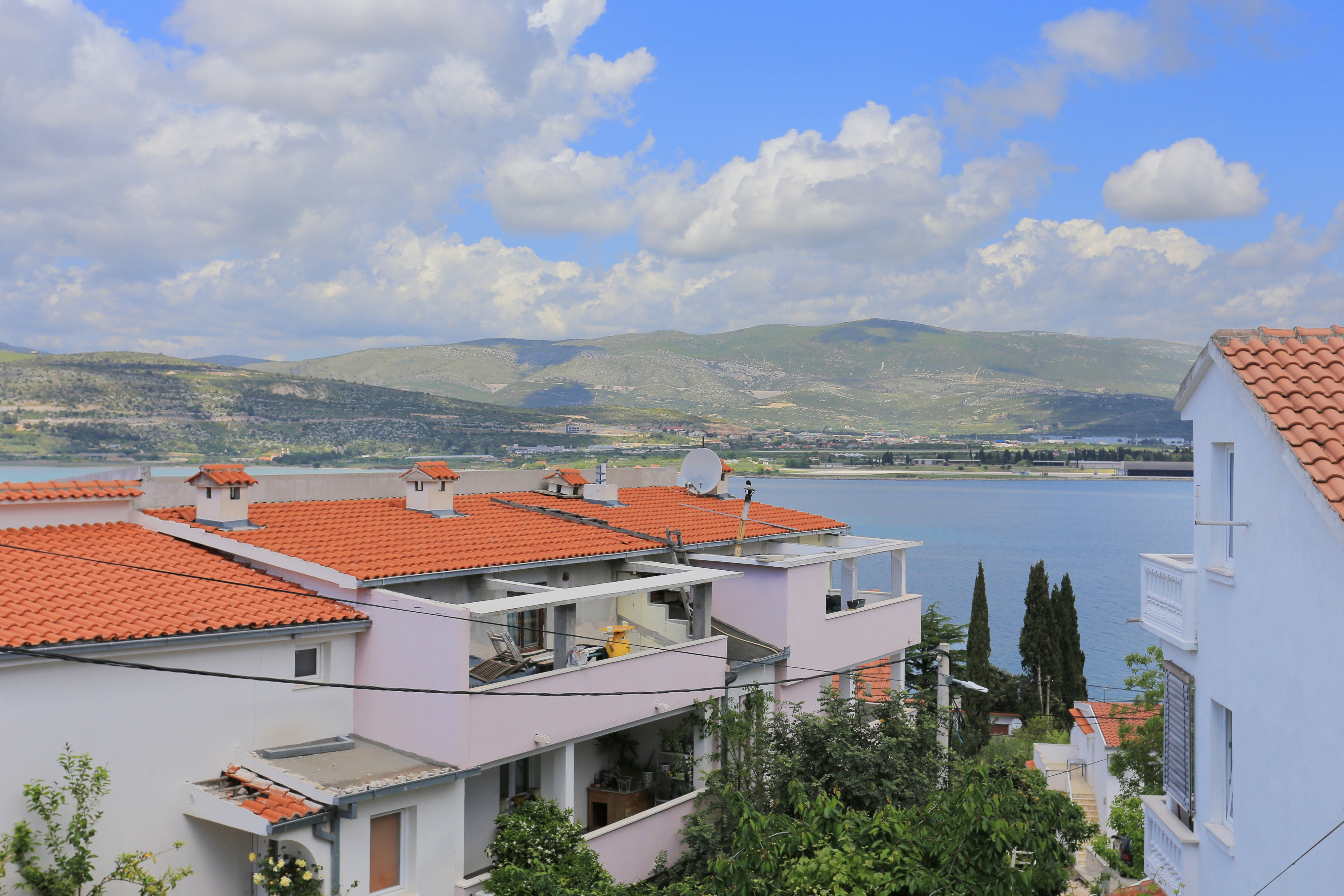 Two bedroom apartment with terrace and sea view Mastrinka, Čiovo  A-a