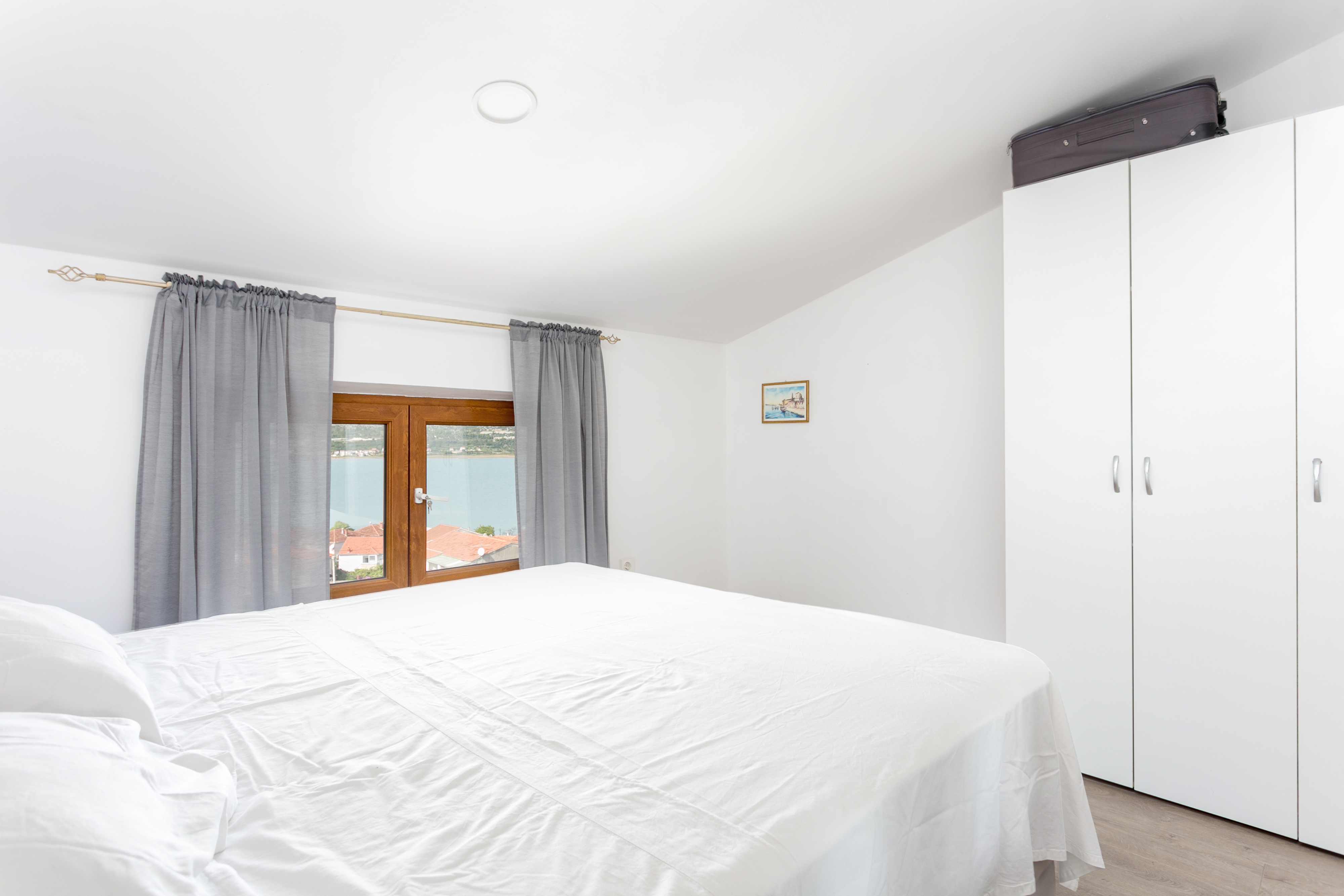 Two bedroom apartment with terrace and sea view Mastrinka, Čiovo  A-b