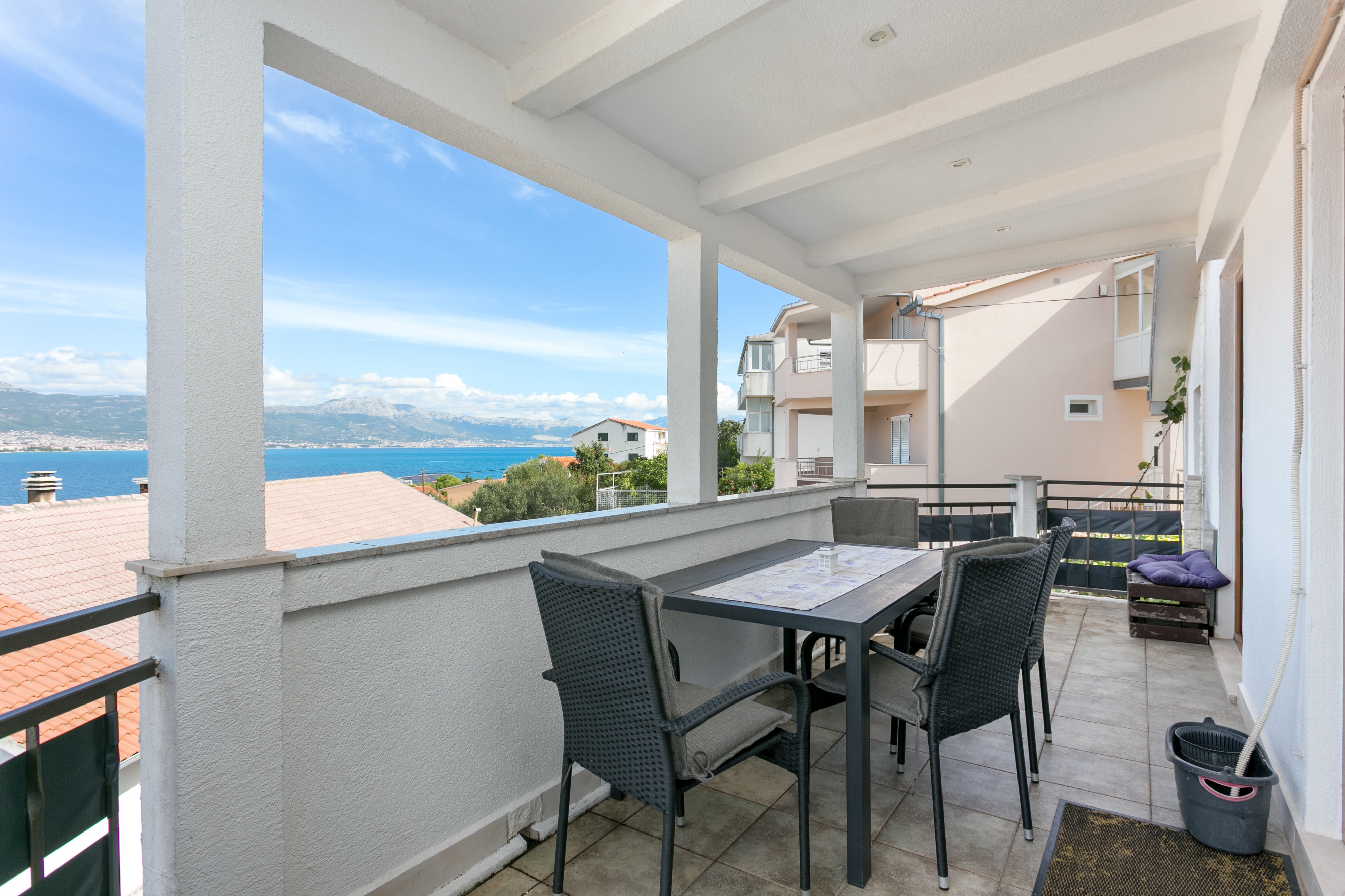 Two bedroom apartment with terrace and sea view Mastrinka, Čiovo  A-b