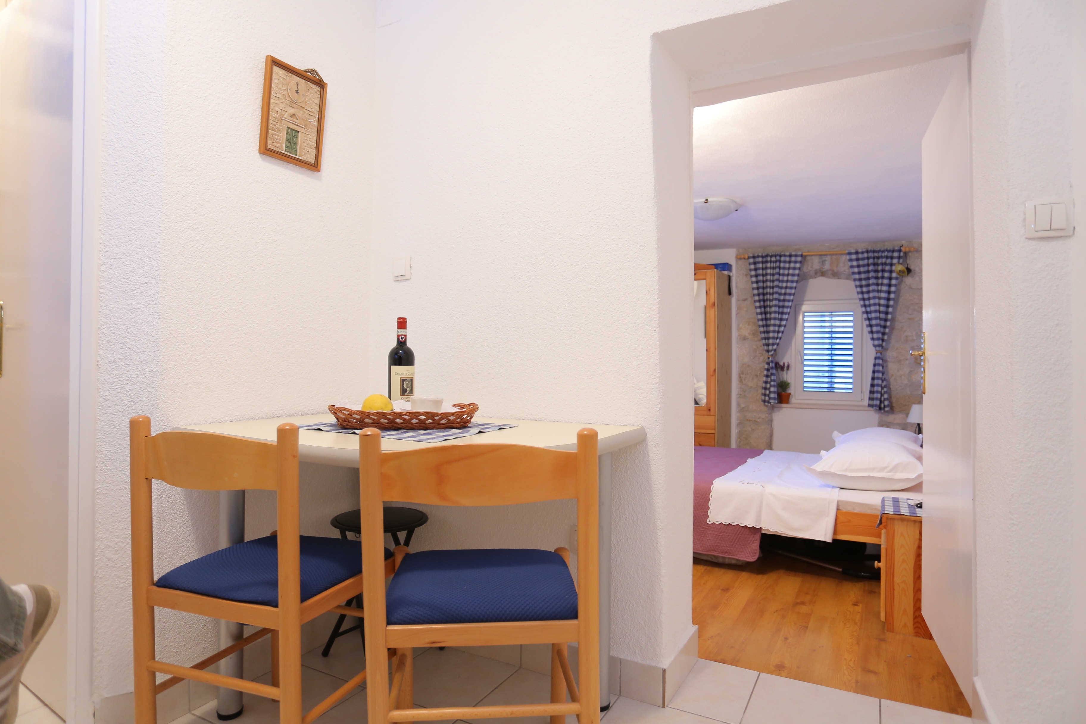 One bedroom apartment with balcony Omiš (A-4327-a)