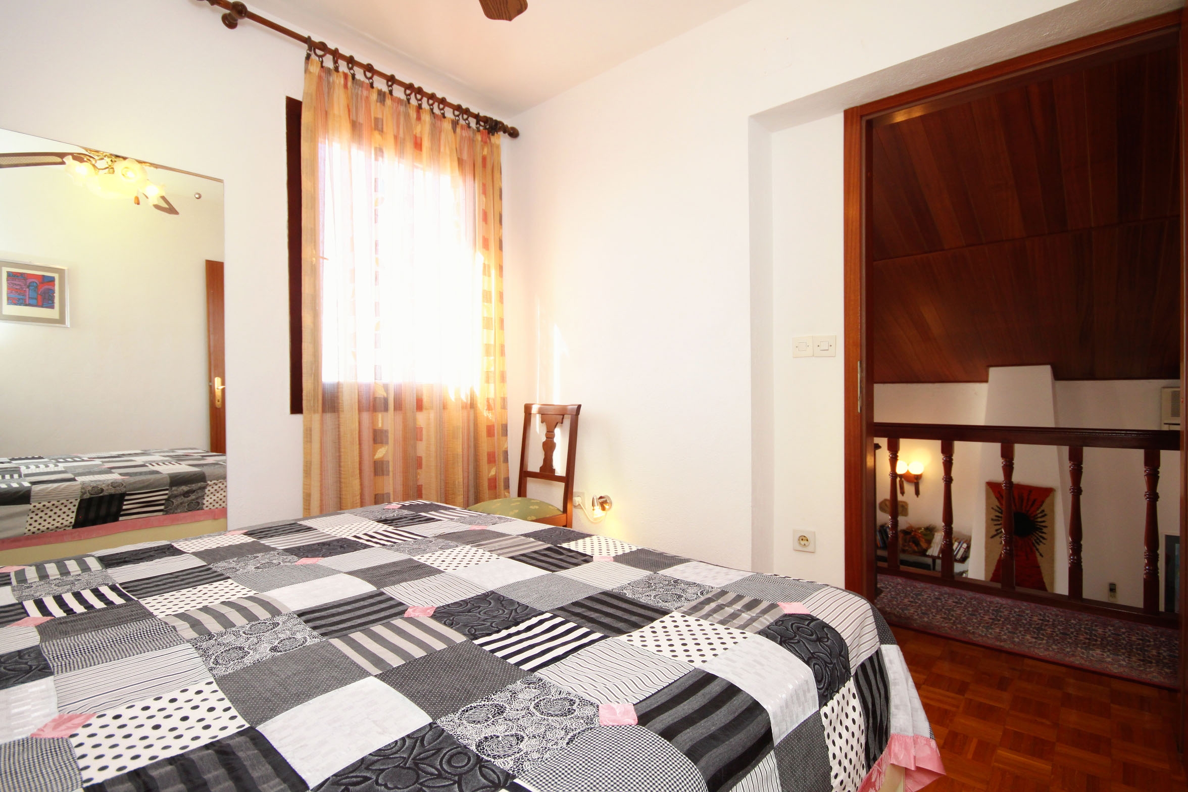 Three bedroom house with terrace and sea view Seget Vranjica, Trogir  K