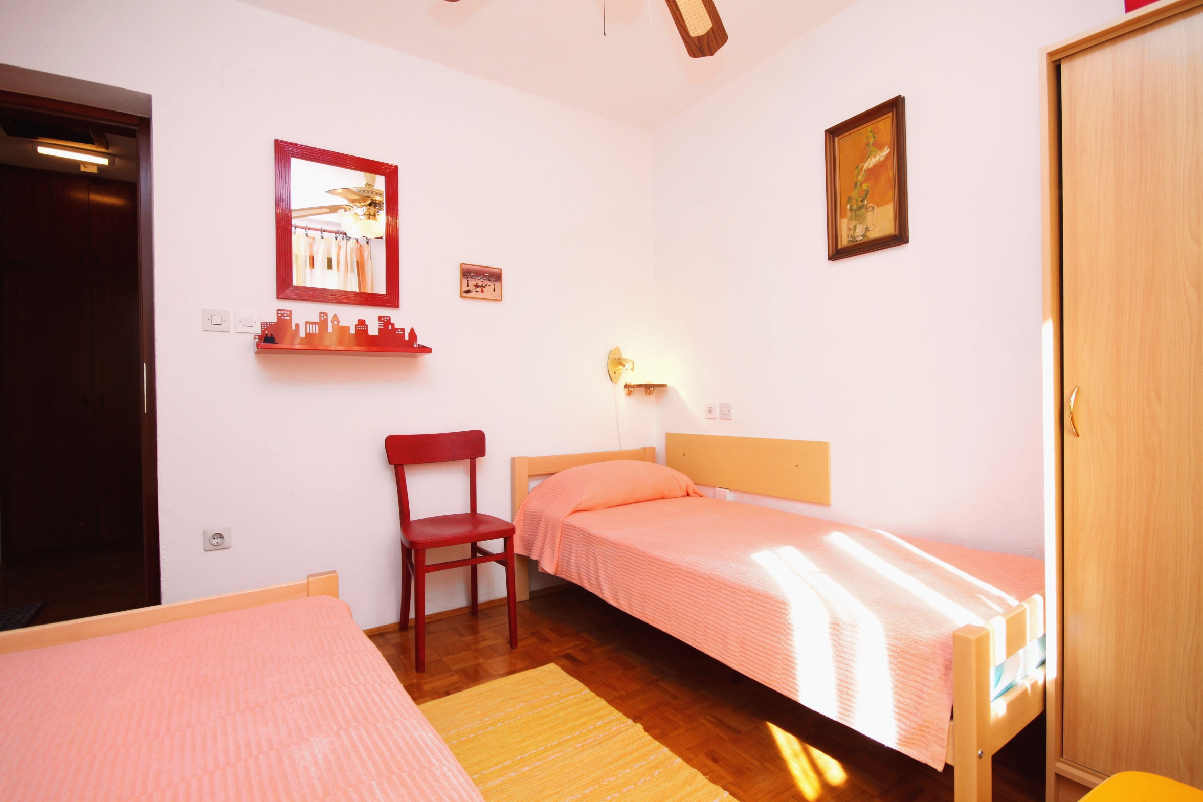 Three bedroom house with terrace and sea view Seget Vranjica, Trogir  K