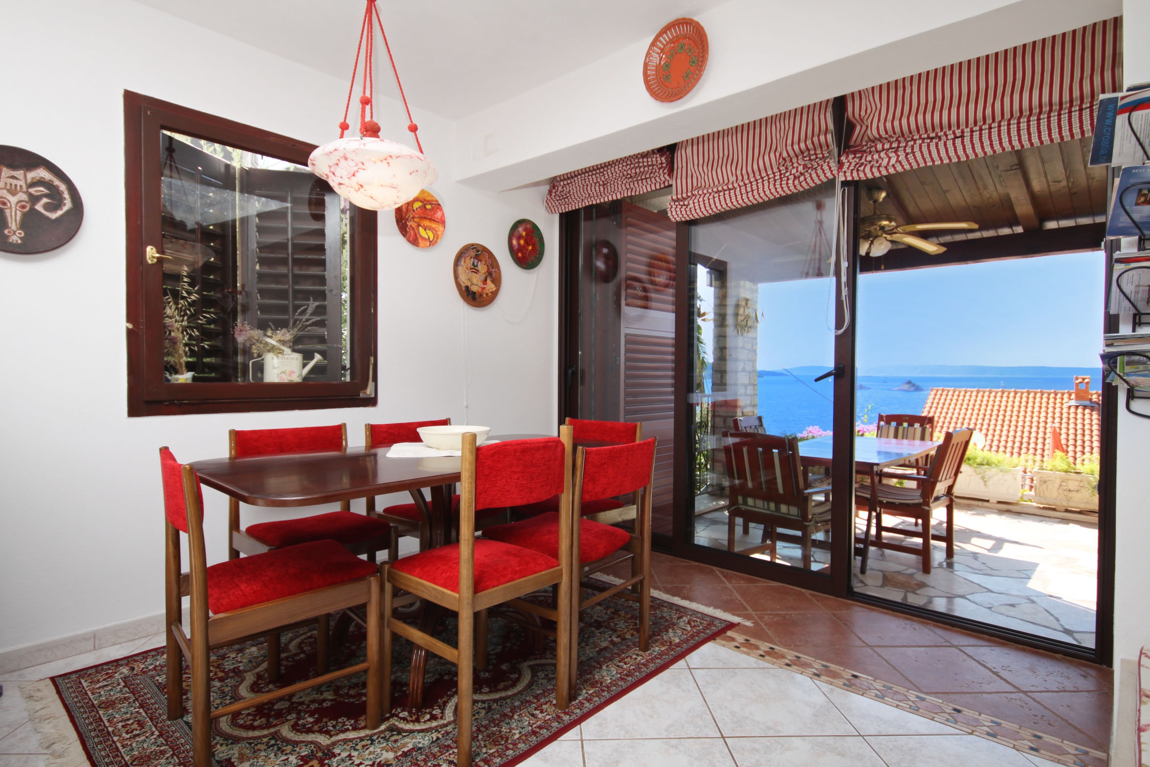Three bedroom house with terrace and sea view Seget Vranjica, Trogir  K