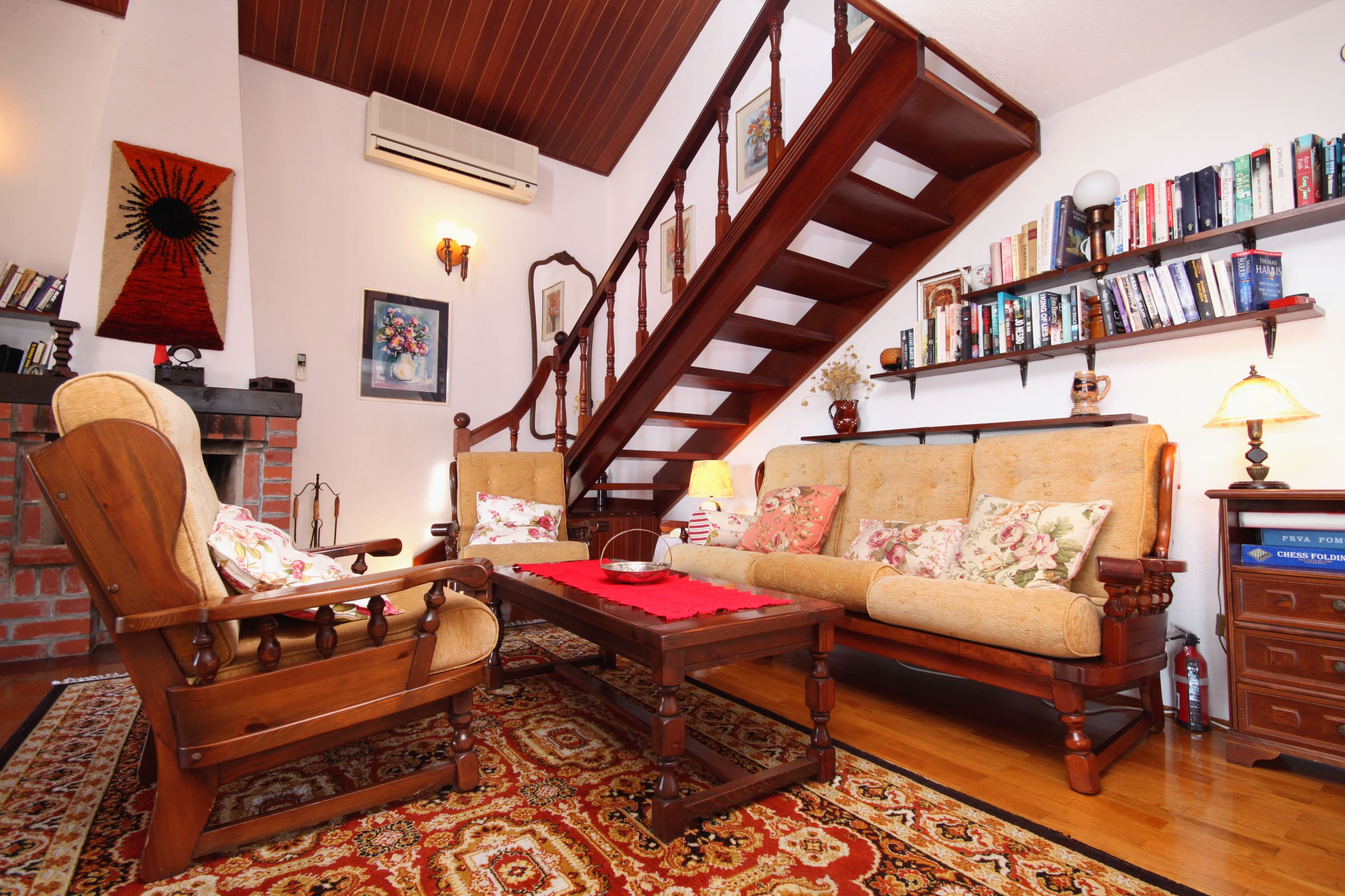Three bedroom house with terrace and sea view Seget Vranjica, Trogir  K
