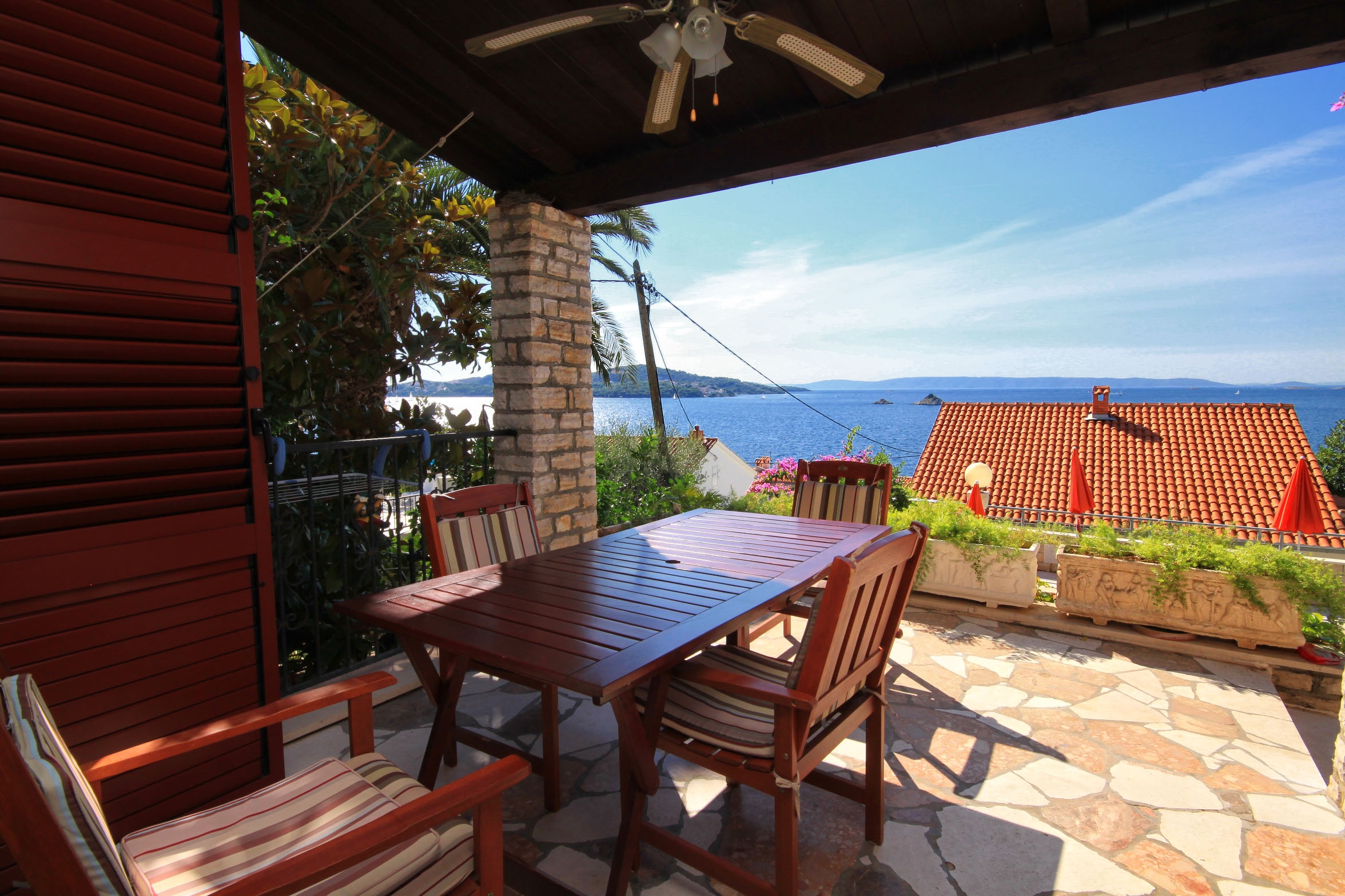Three bedroom house with terrace and sea view Seget Vranjica, Trogir  K