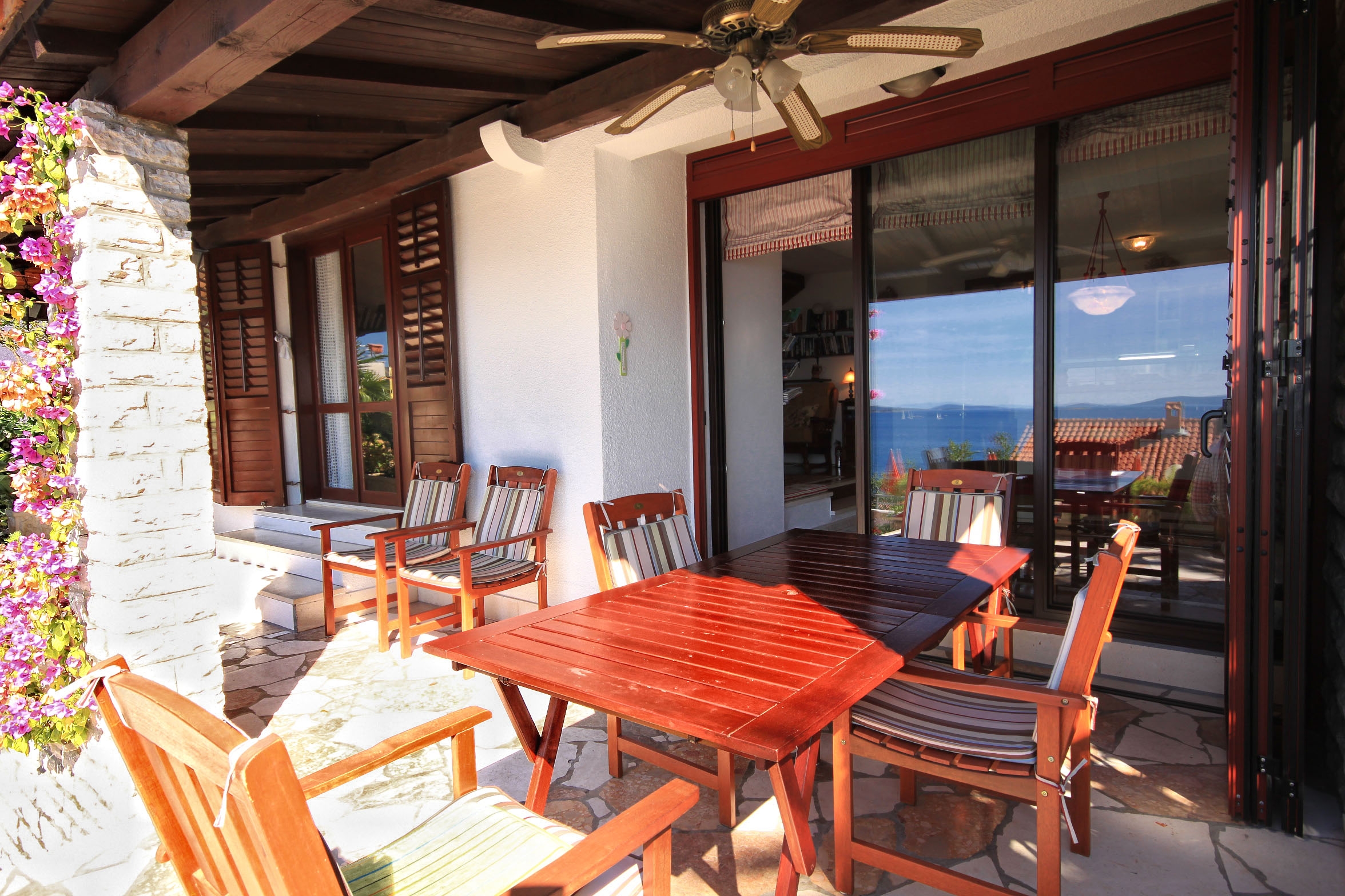Three bedroom house with terrace and sea view Seget Vranjica, Trogir  K