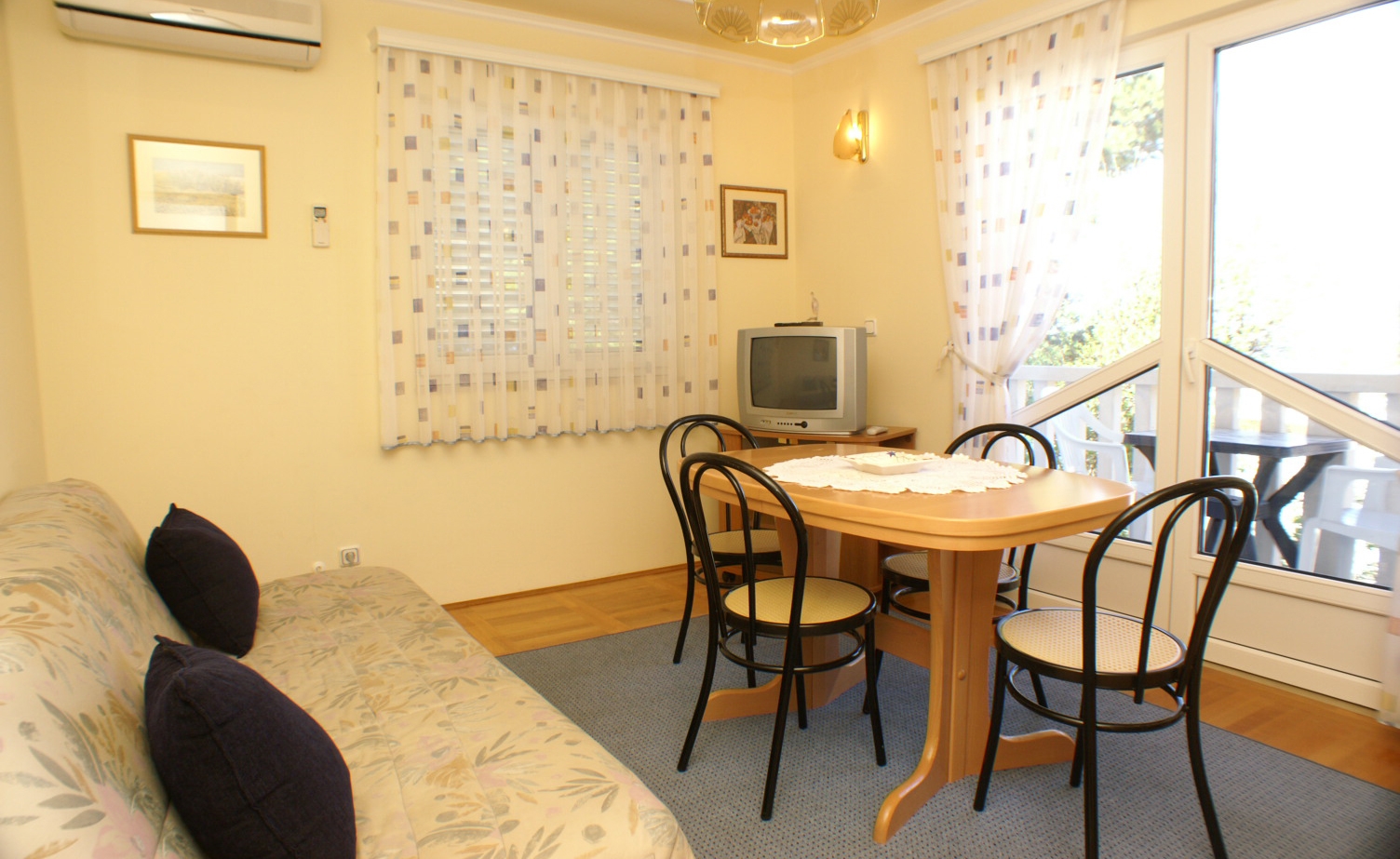 Two bedroom apartment near beach Podgora, Makarska  A-a