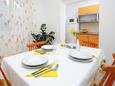 Dining room Podgora, Dining room in the apartment, WiFi.