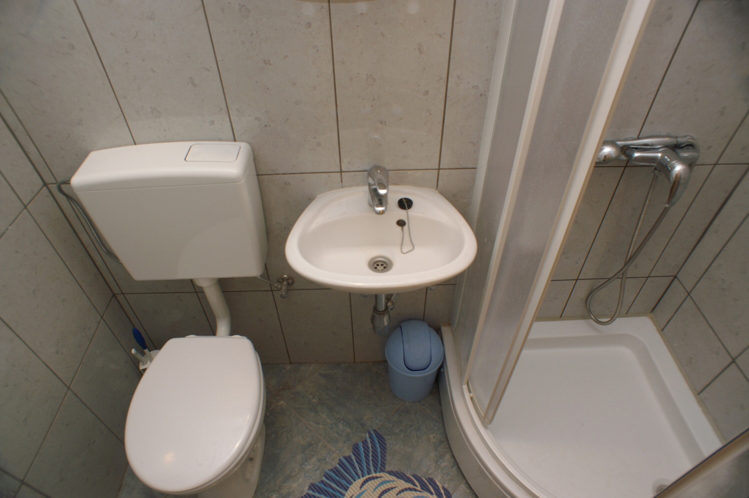 Three bedroom apartment with terrace and sea view Brna, Korčula  A-b