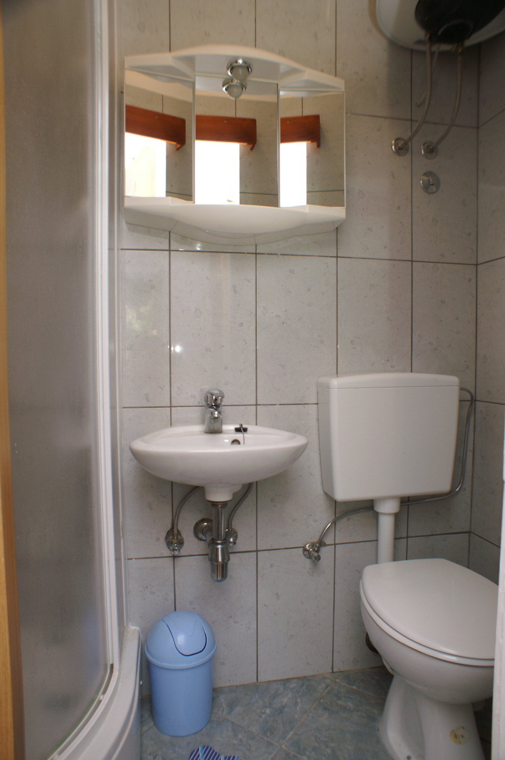Three bedroom apartment with terrace and sea view Brna, Korčula  A-b