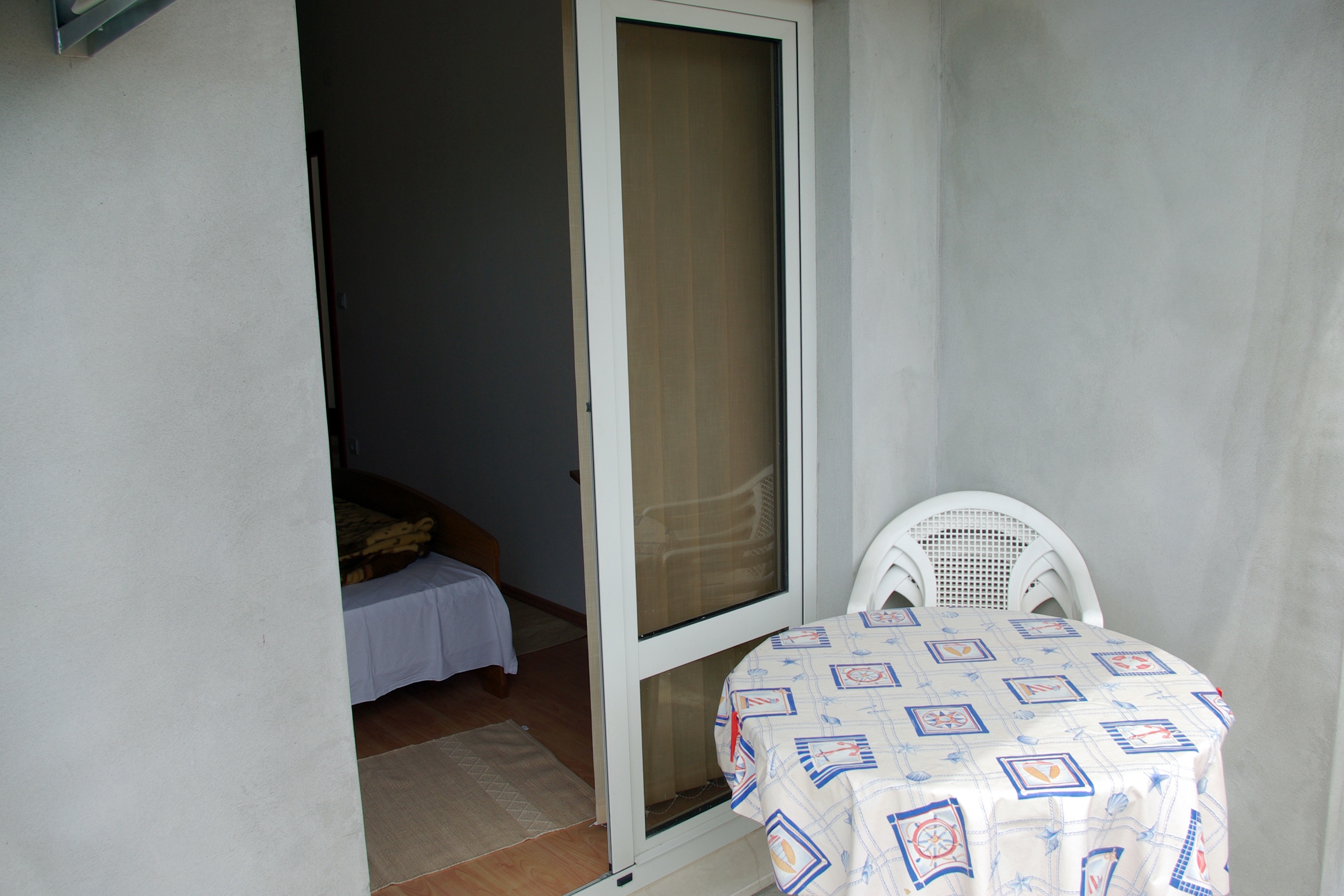 Three bedroom apartment with terrace and sea view Brna, Korčula  A-b