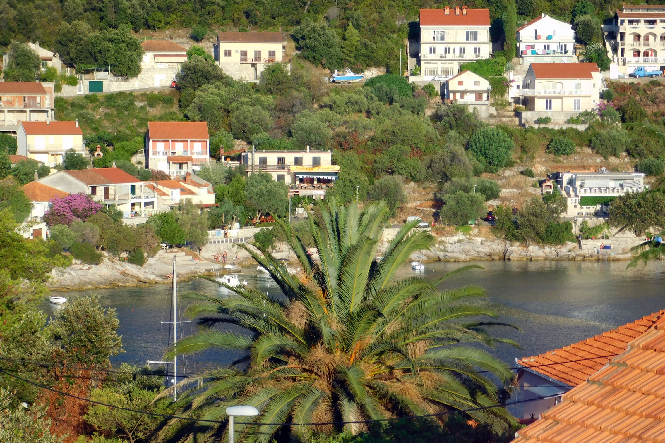 Three bedroom apartment with terrace and sea view Brna, Korčula  A-b