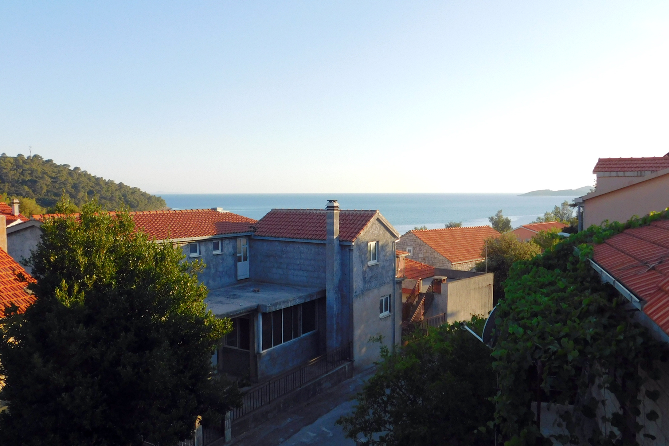 Three bedroom apartment with terrace and sea view Brna, Korčula  A-b
