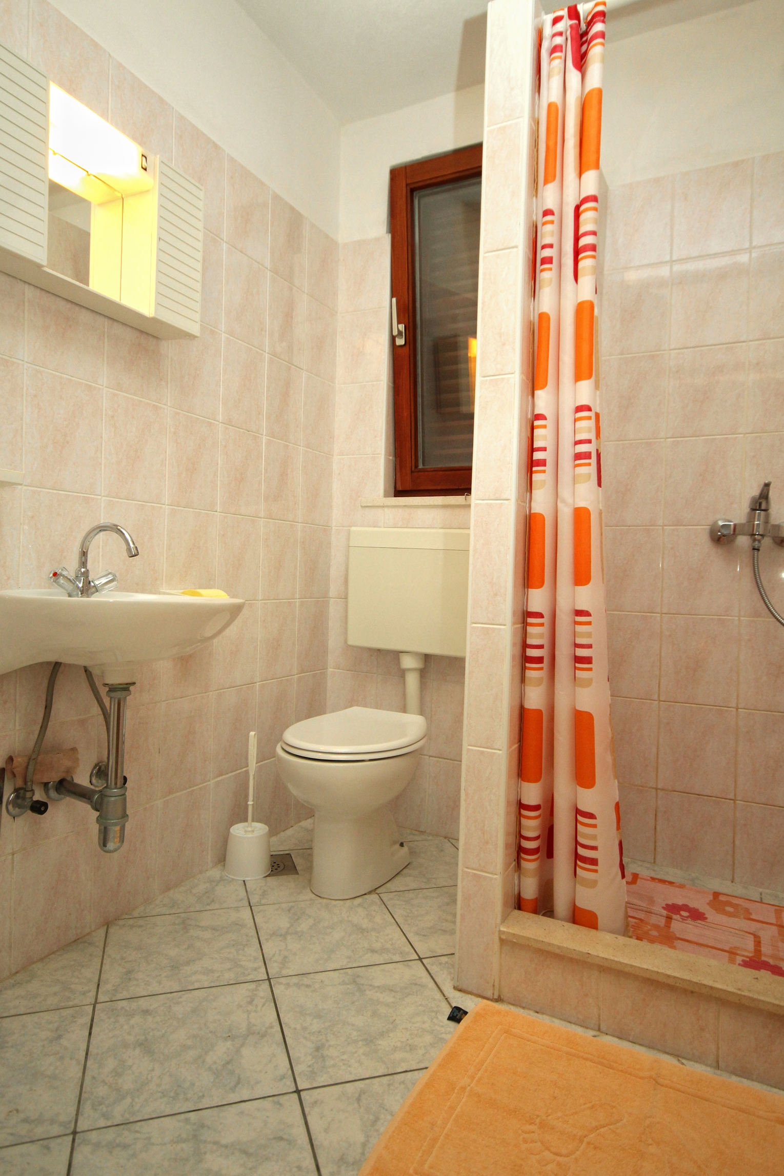 Three bedroom apartment near beach Tri Žala, Korčula  A-a