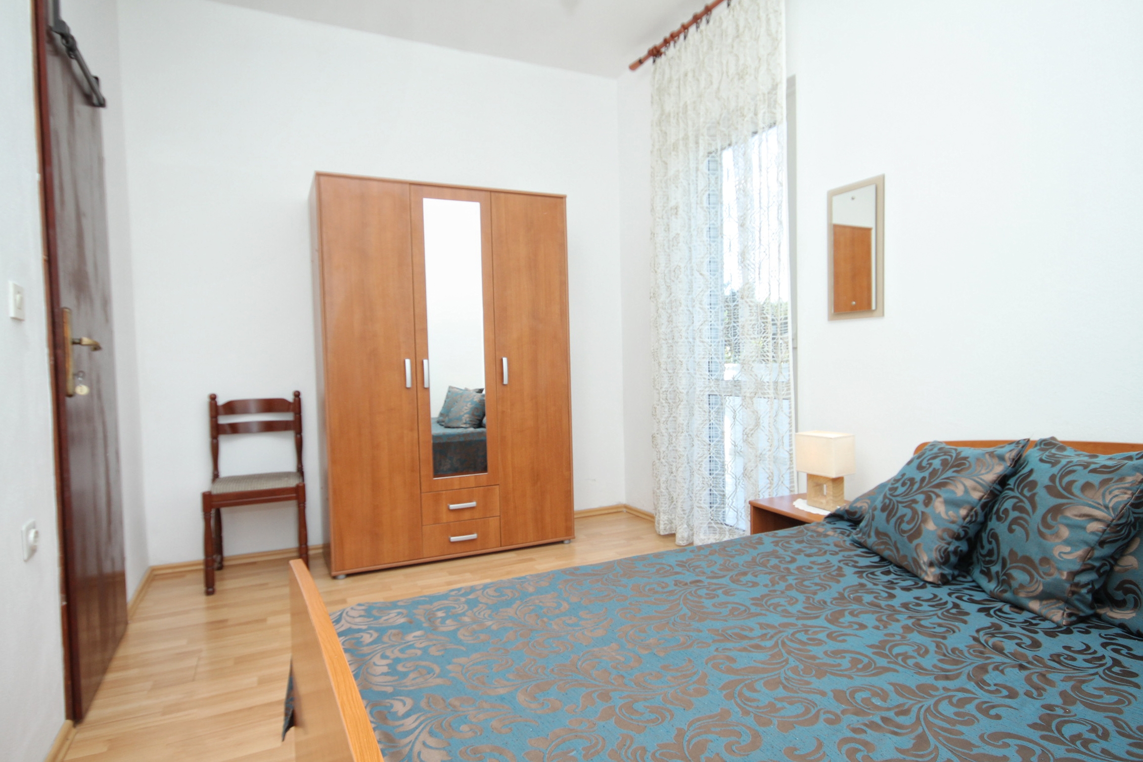 Three bedroom apartment near beach Tri Žala, Korčula  A-a