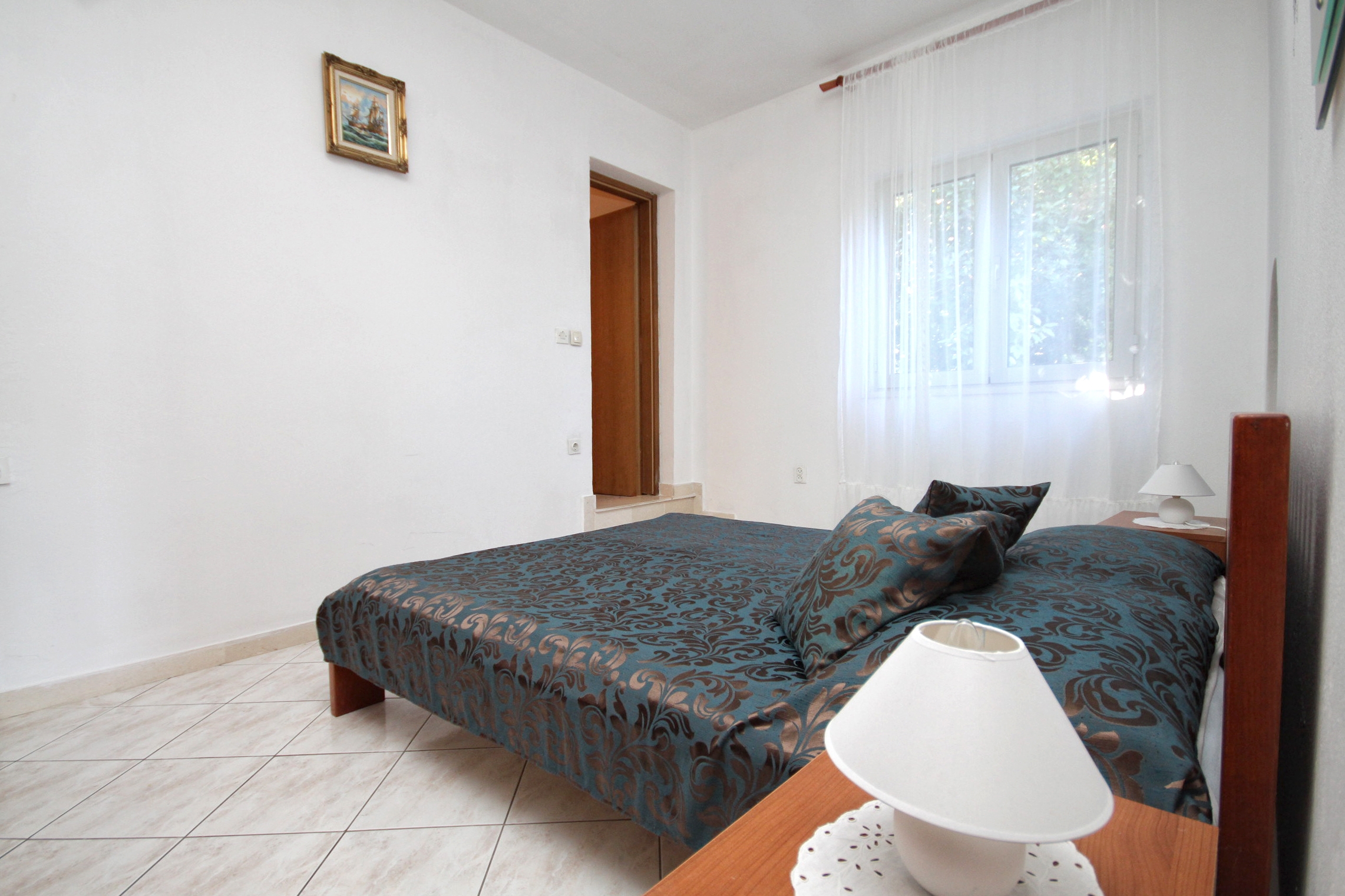 Three bedroom apartment near beach Tri Žala, Korčula  A-a