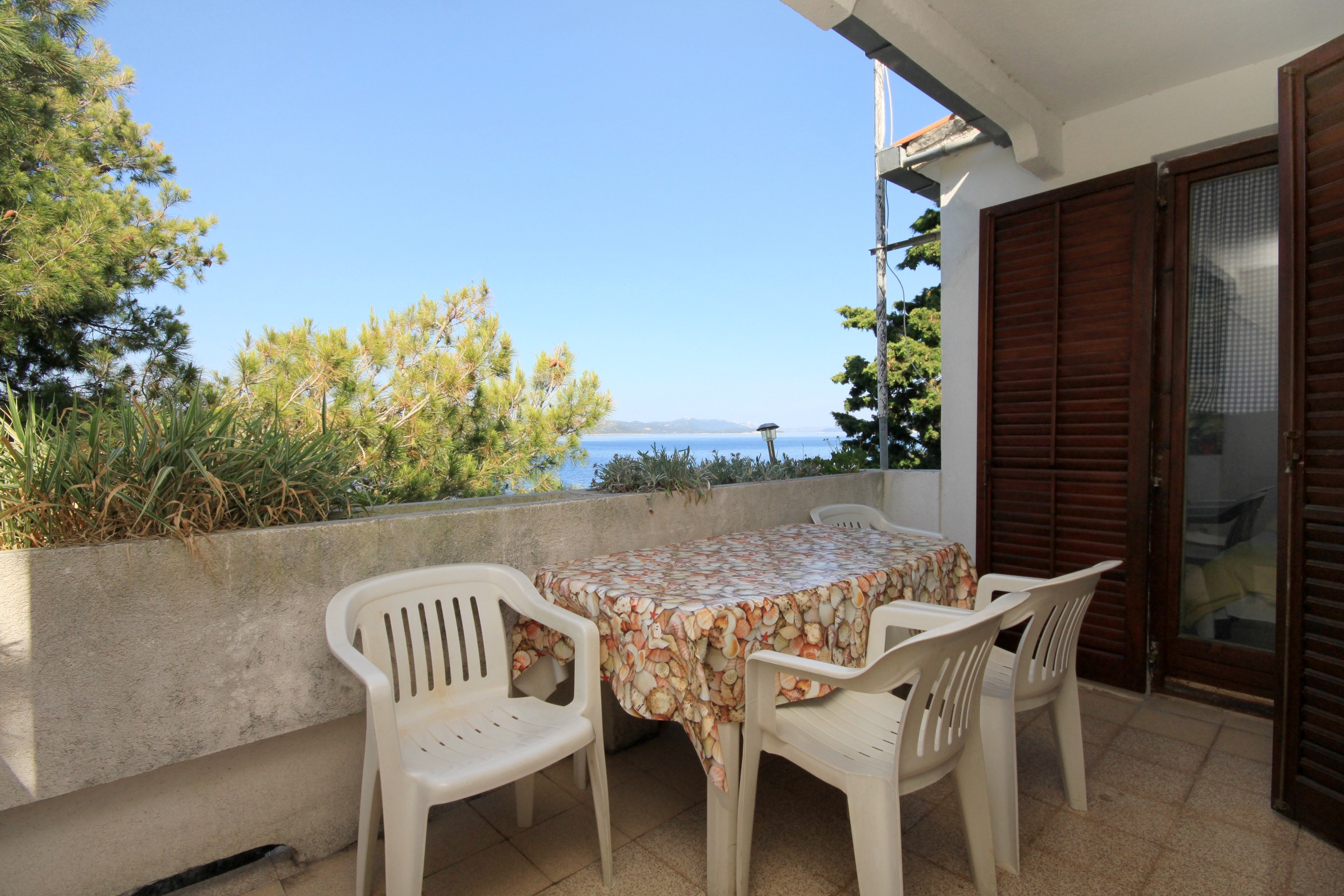 Two bedroom apartment near beach Lavdara, Dugi otok  A-a