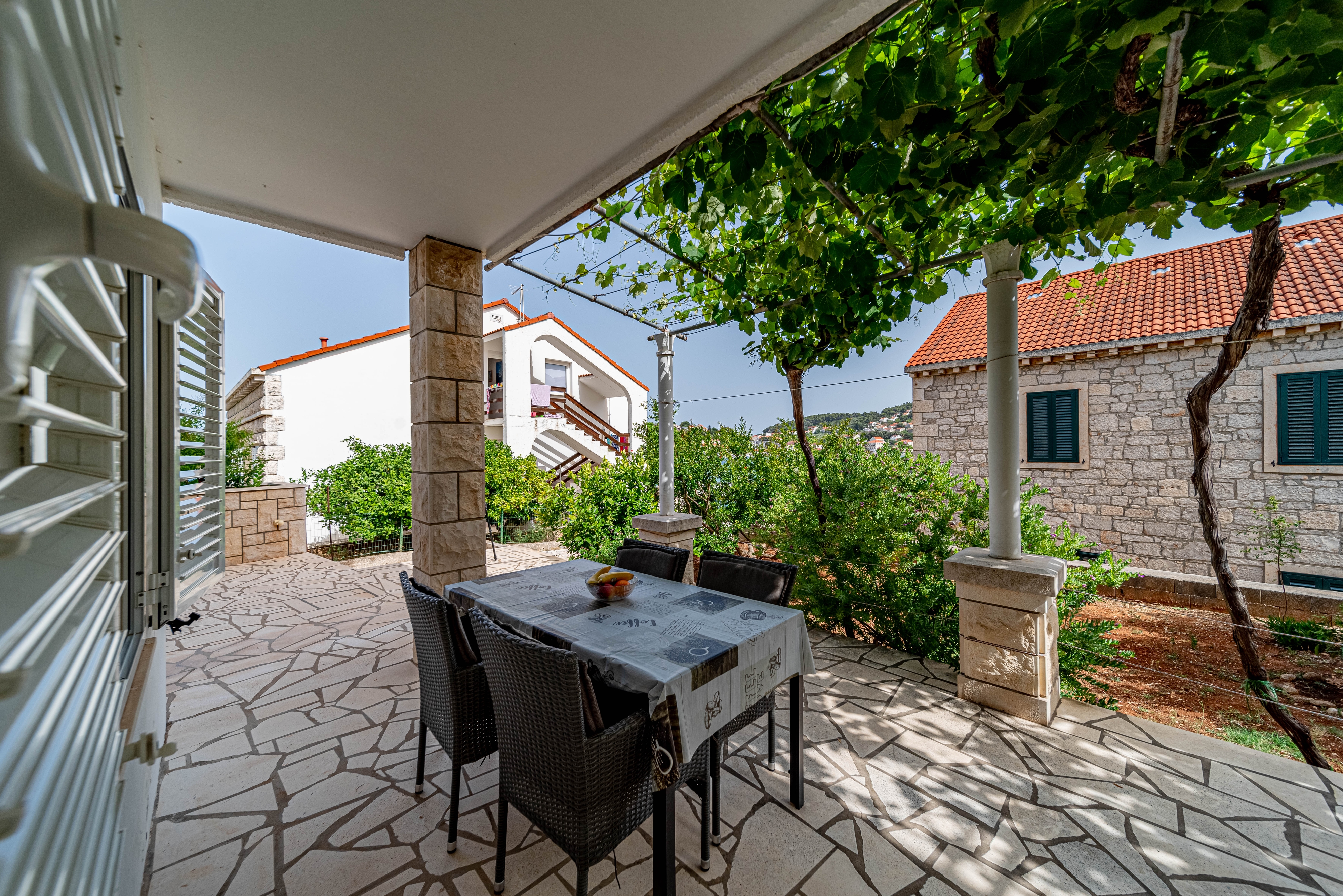 One bedroom apartment near beach Lumbarda, Korčula  A-a