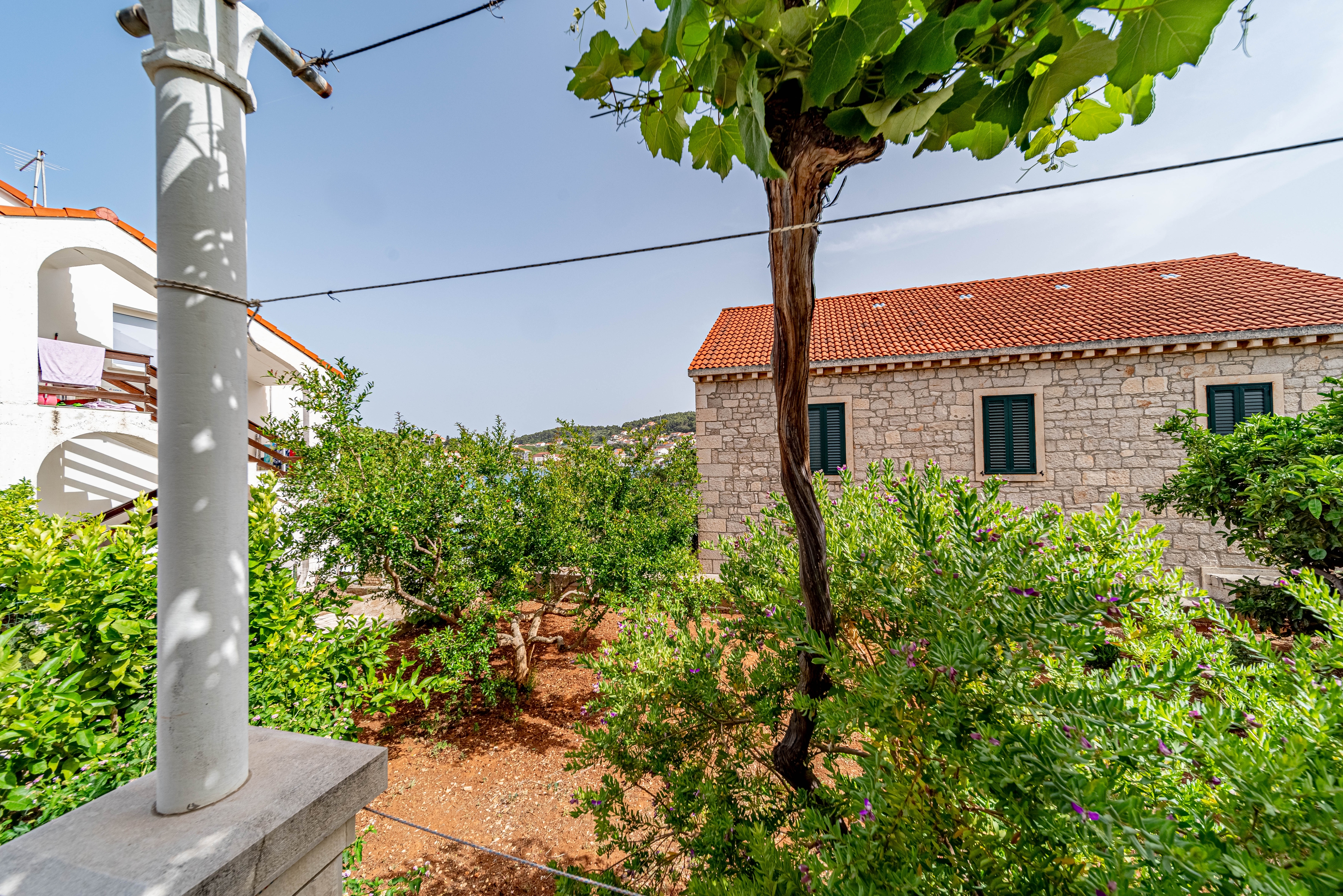 One bedroom apartment near beach Lumbarda, Korčula  A-a