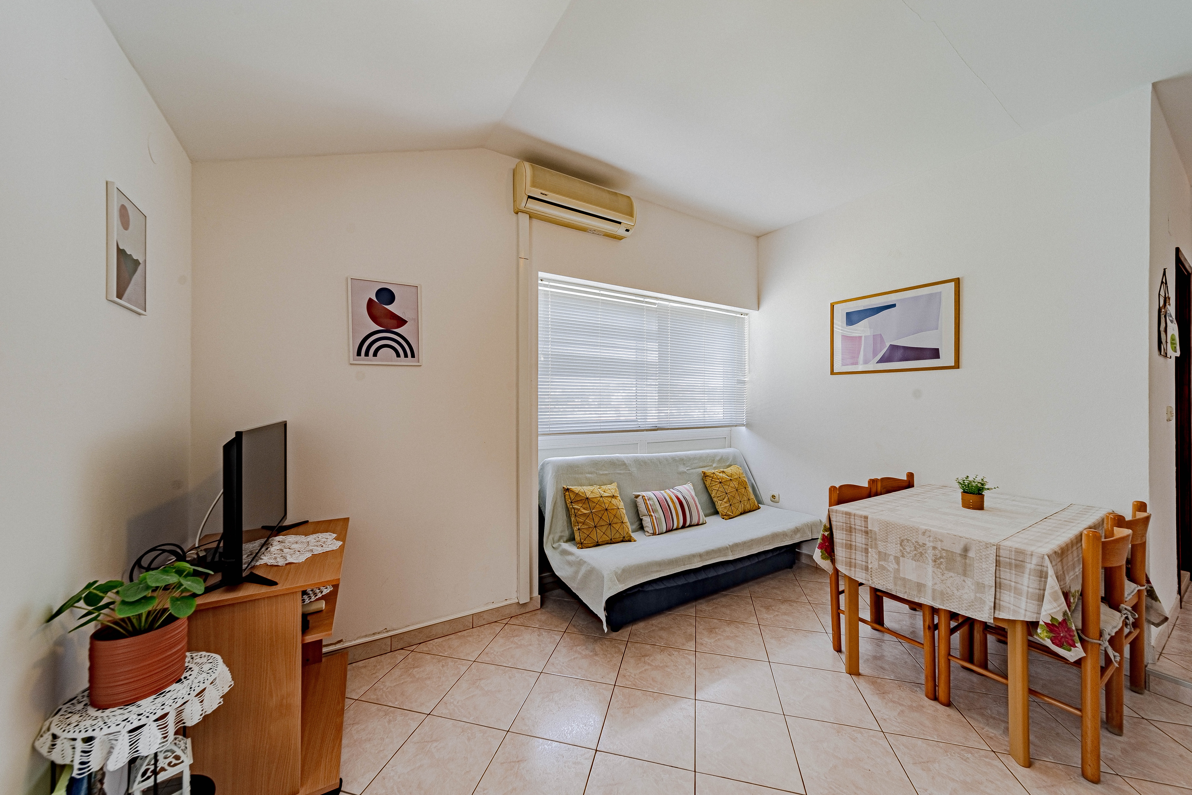 One bedroom apartment near beach Lumbarda, Korčula (A-4348-b)