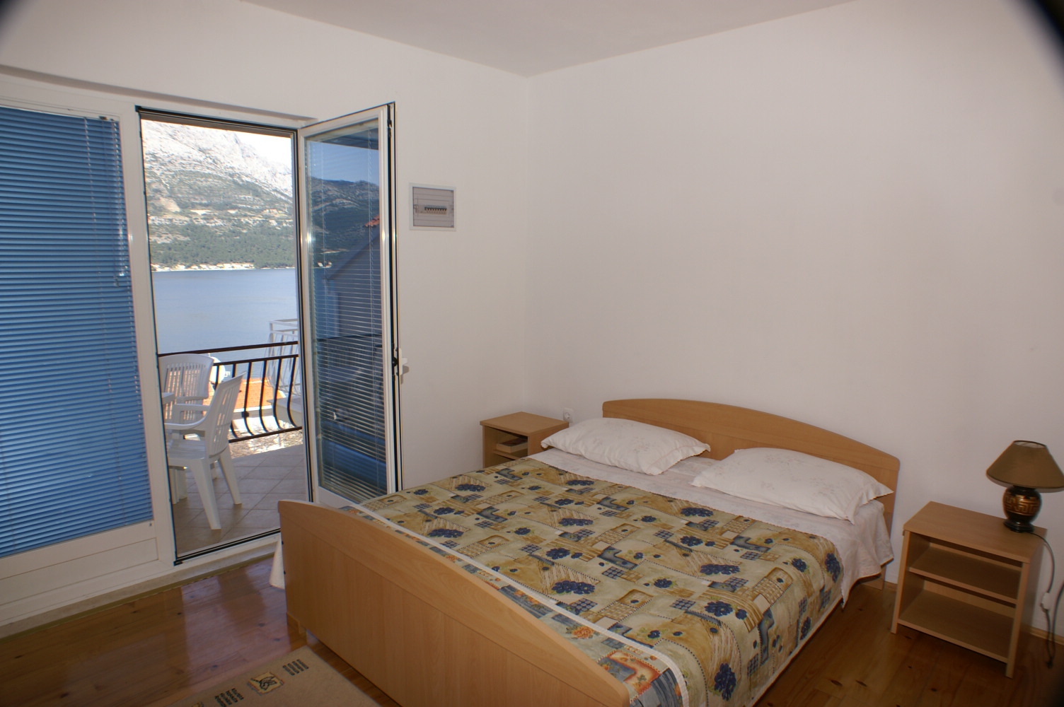 One bedroom apartment with terrace and sea view Korčula  A-b